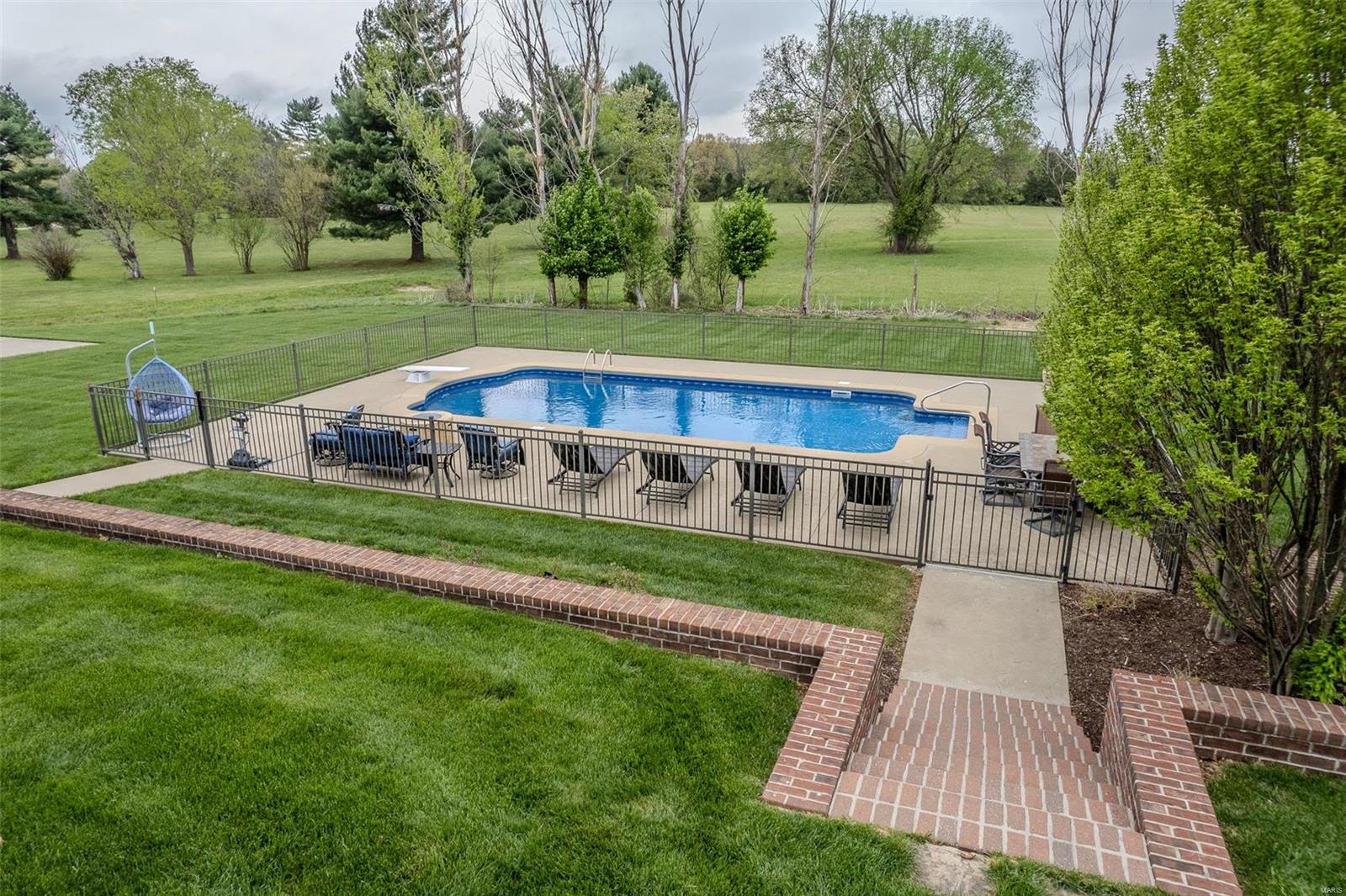 Colonial Park - Residential