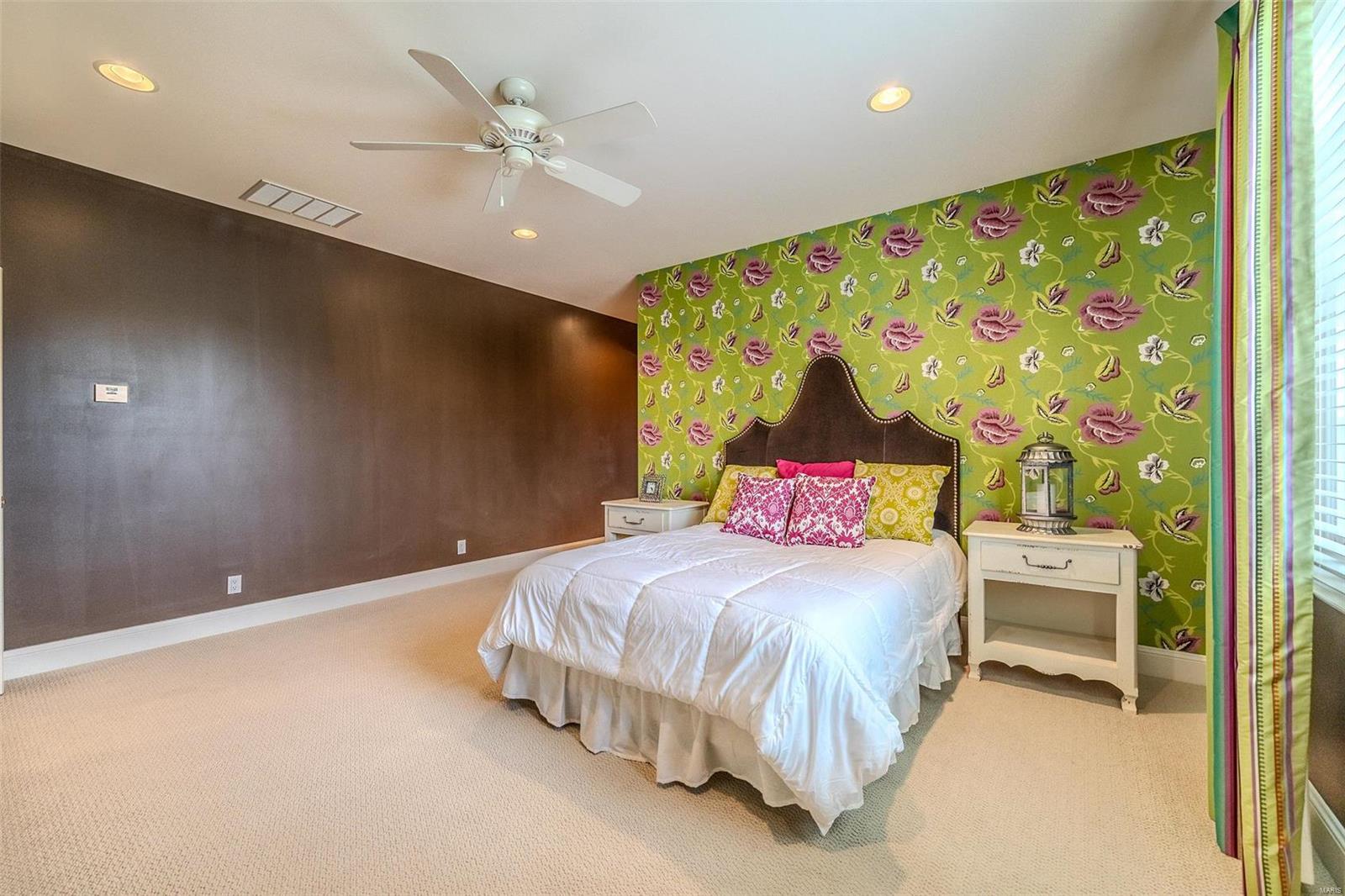 Colonial Park - Residential