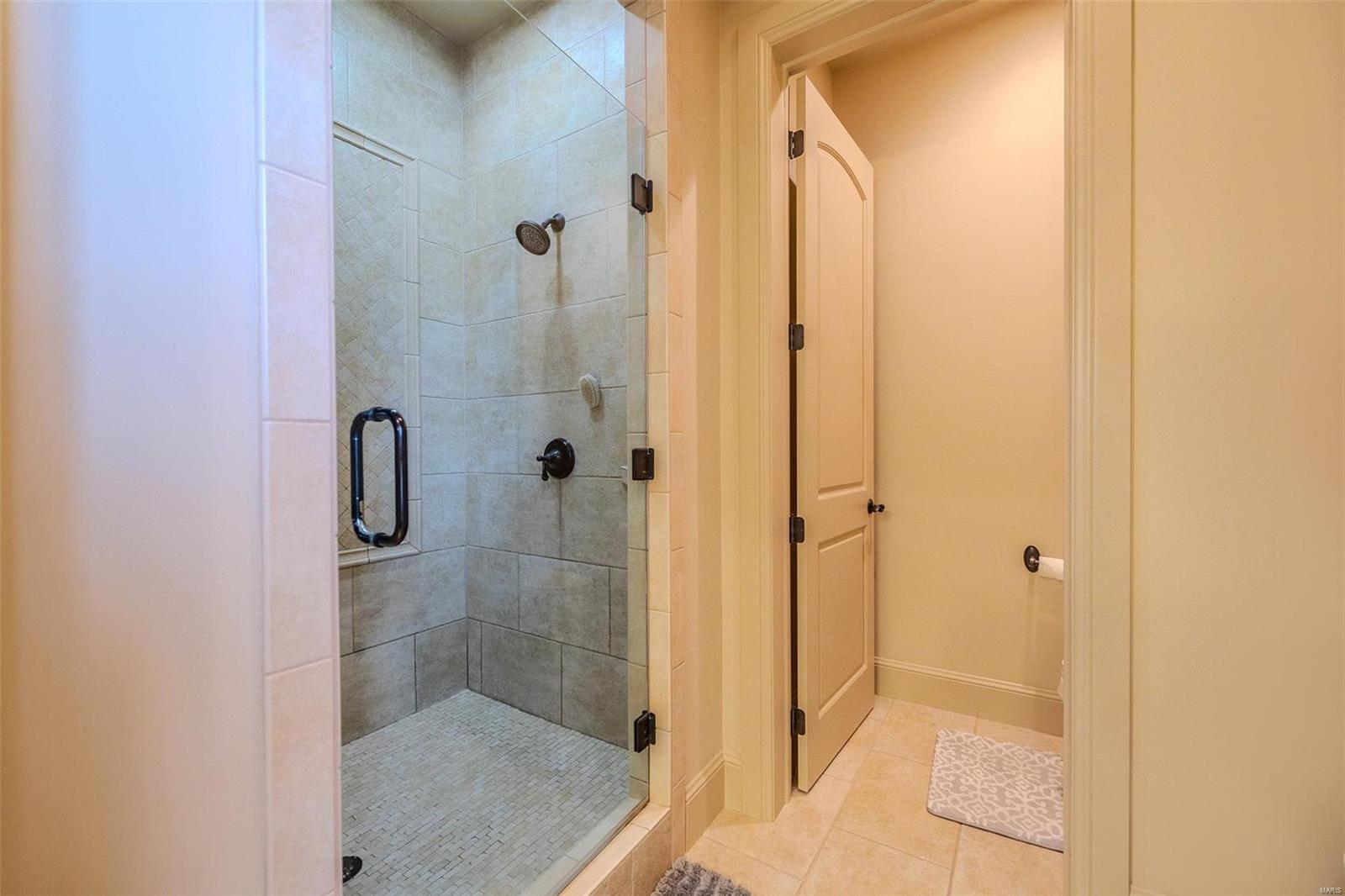 Colonial Park - Residential