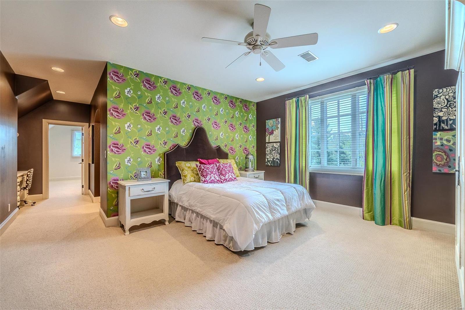 Colonial Park - Residential