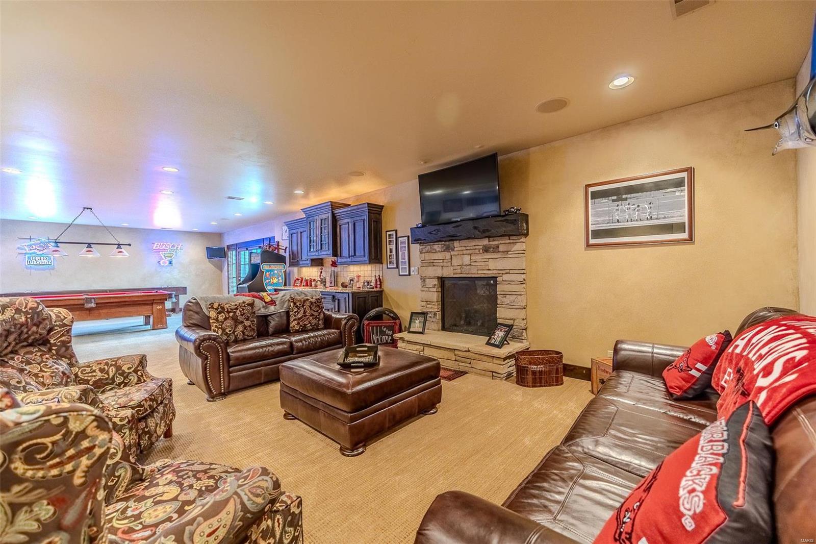 Colonial Park - Residential