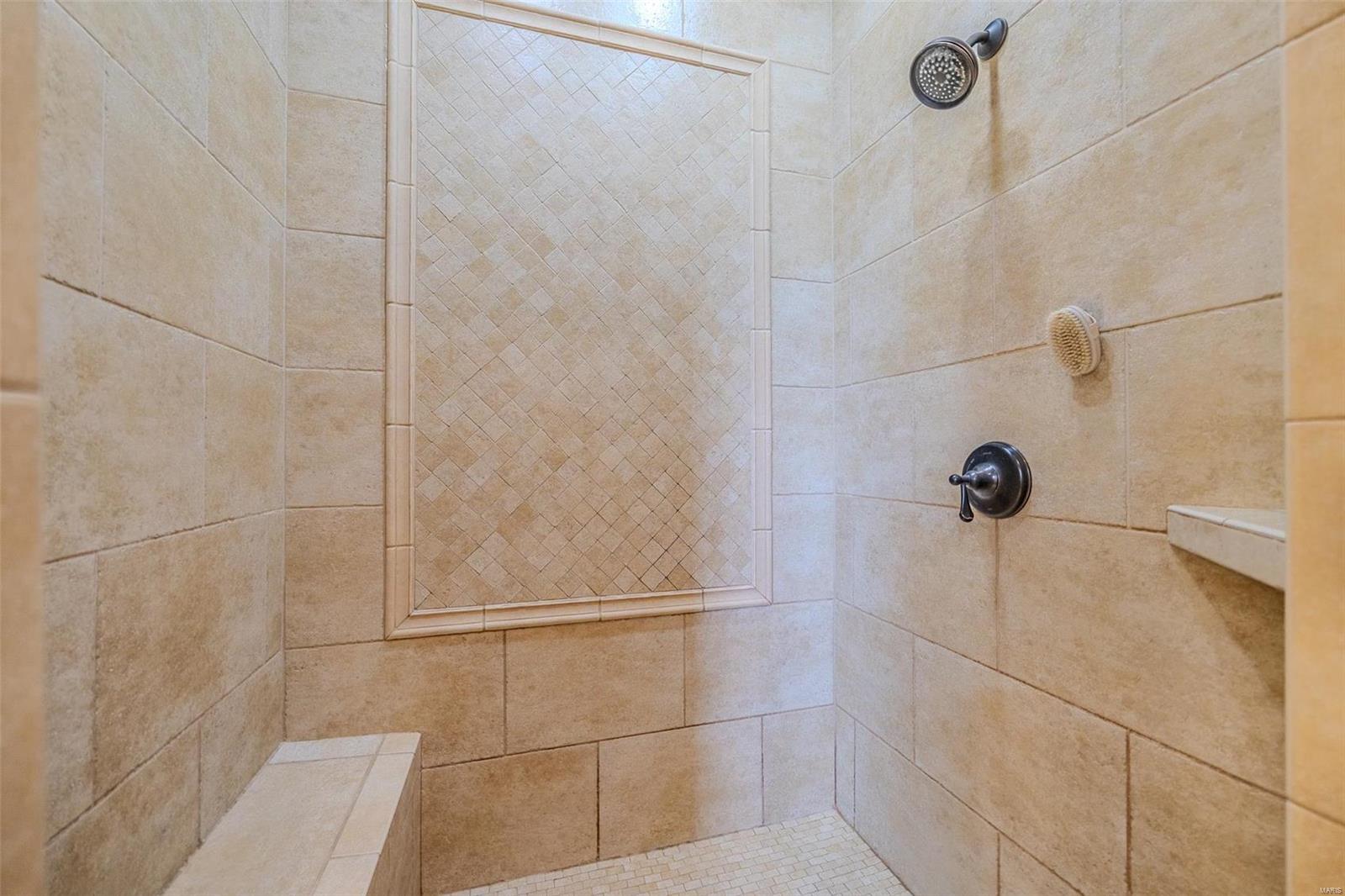 Colonial Park - Residential