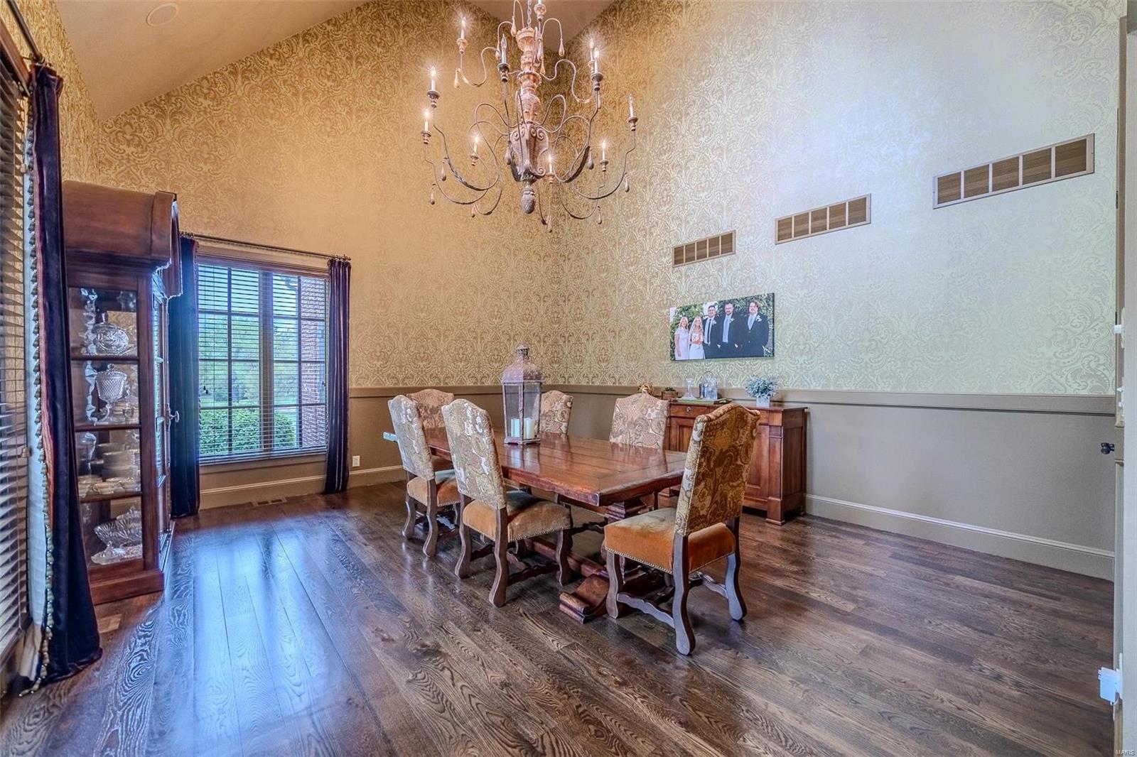 Colonial Park - Residential