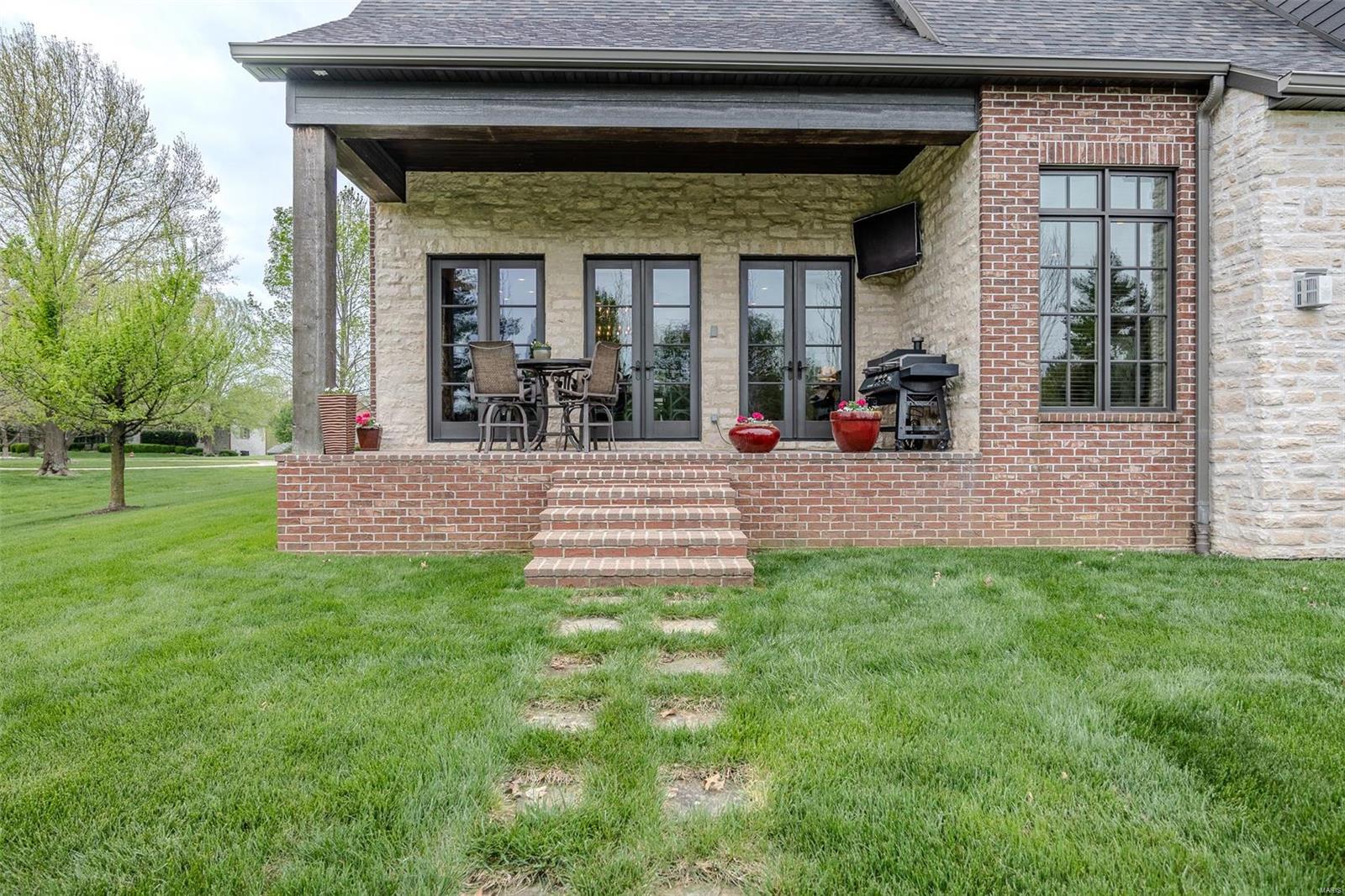 Colonial Park - Residential