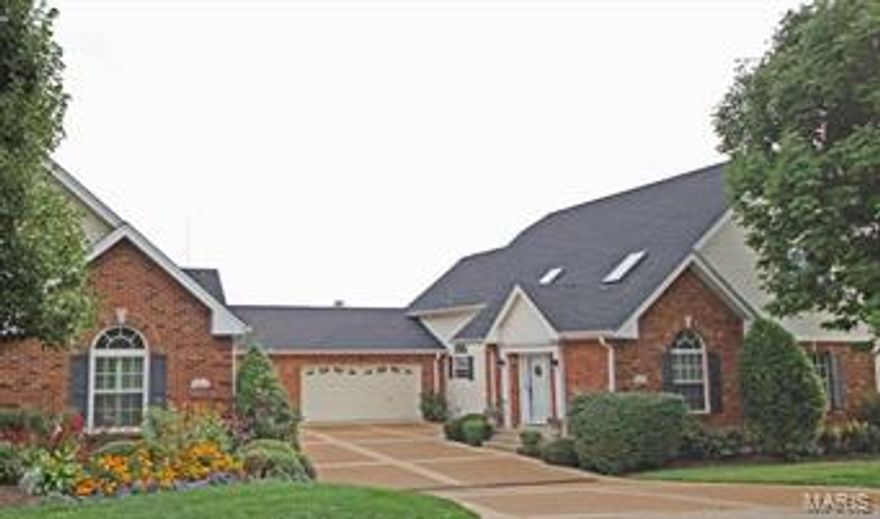 Two story villa with open floor plan, overlooking Kenrick Seminary grounds. Very private and quiet location.  Hardwoods thruout main level, vaulted ceiling, freshly painted interiors and neutral décor. Kitchen with center island, pantry and main floor laundry. Washer, dryer and refrigerator included in sale. Generous master bedroom on 1st floor, features a master bath and walk-in shower. Powder room off hallway. Second floor offers 2 additional bedrooms and second full bath. Patio off kitchen, two car oversized attached garage. Full basement could be finished. Pool, tennis courts, clubhouse. Close to parks, shopping and Metro Link Station and convenience with nearby Highway 44. 
First available September 13th at Open House 1-3PM. Location: Ground Level