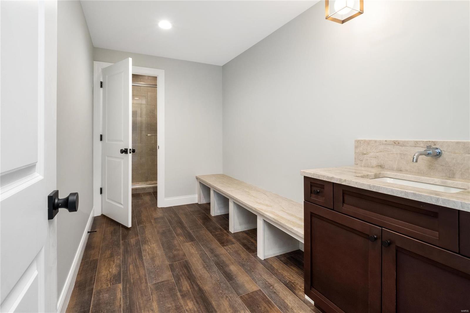 Williamsburg 3 - Residential