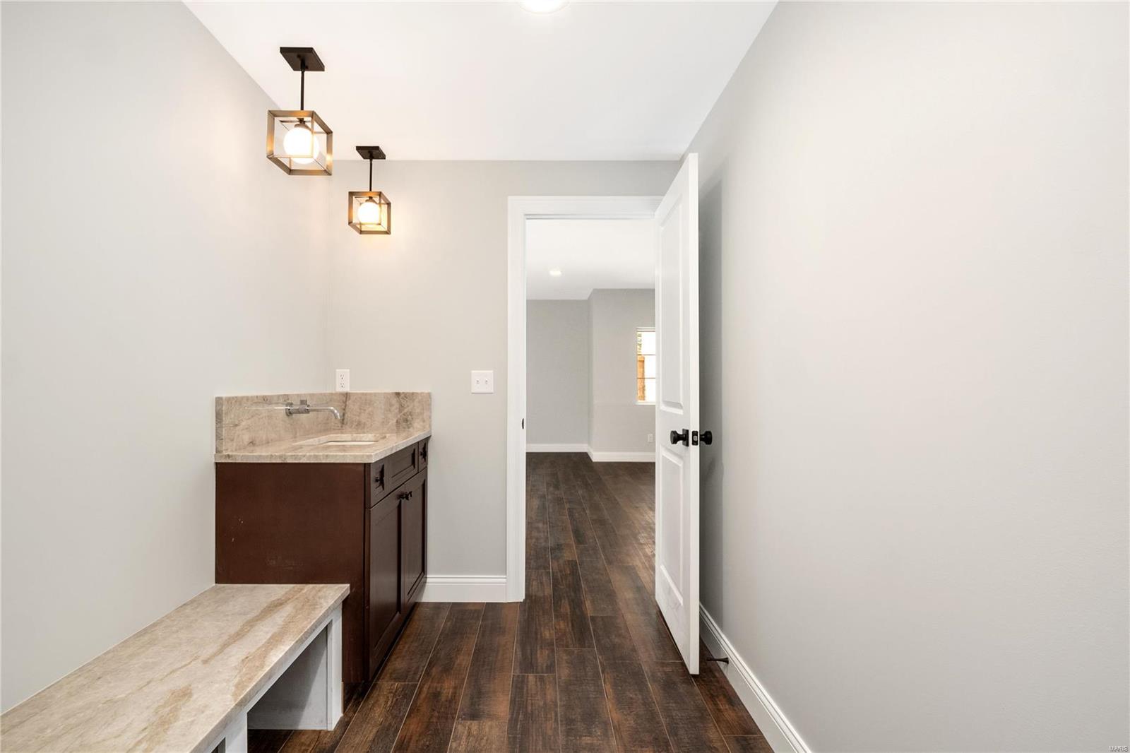 Williamsburg 3 - Residential