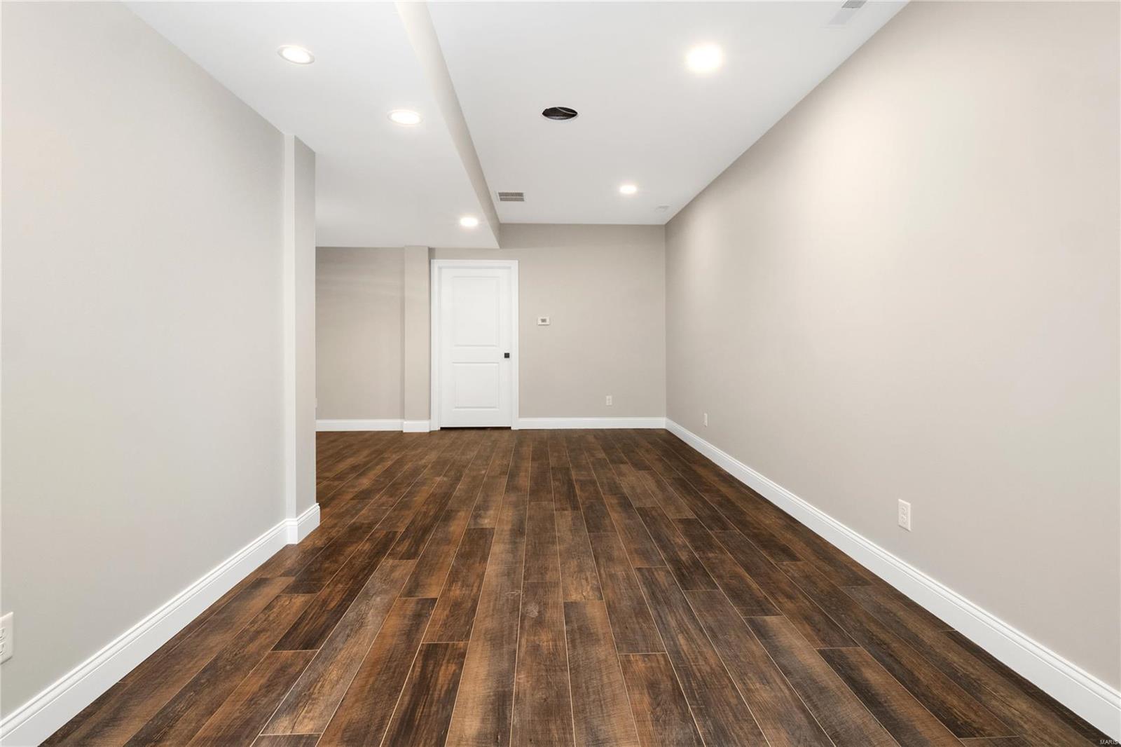 Williamsburg 3 - Residential