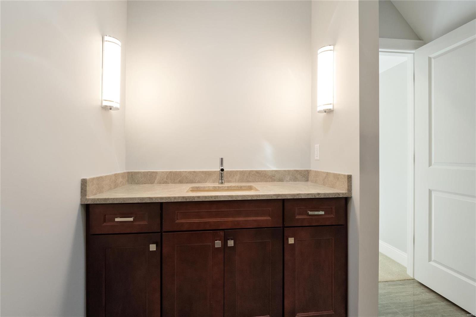 Williamsburg 3 - Residential