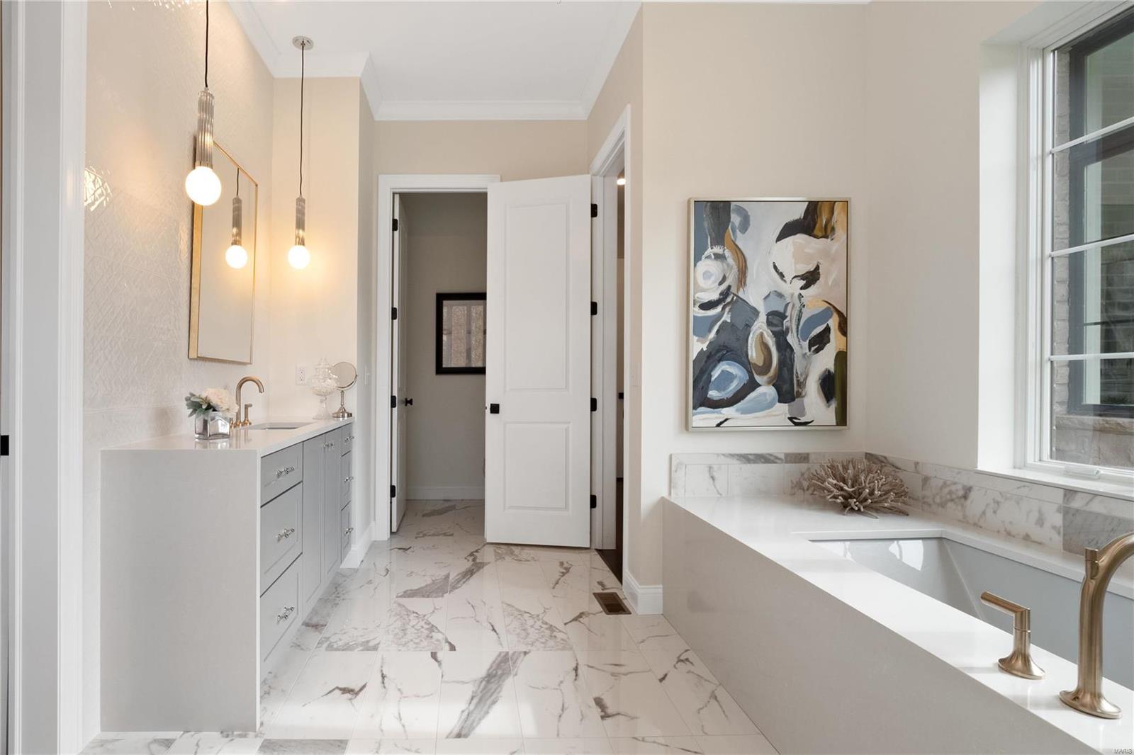 Williamsburg 3 - Residential