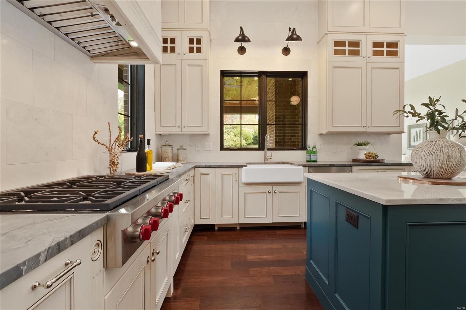 Williamsburg 3 - Residential