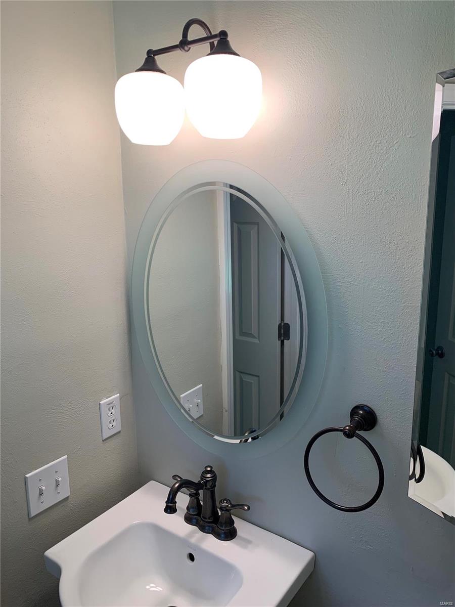 Pierremont 4 - Residential Lease