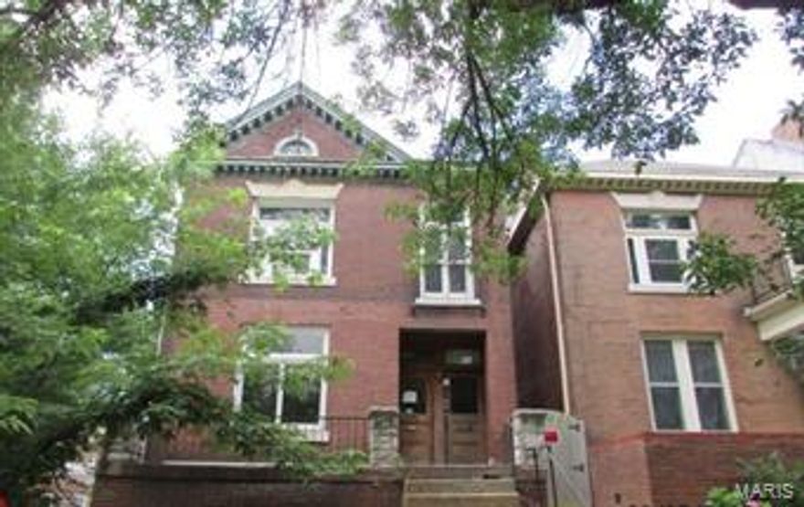 BANK OWNED. SOLD“AS IS”W/O REPAIR,WARRANTY/SELLER DISCL.List Broker and Seller assume no reason. and make no guarantees, warranty or representations as to the avail or accuracy of the property info, photos or other info depicted or described herein. “SELLER WILL NOT ACTIVATE ANY UTILTIES”Web technology fee of $299 and & buyer’s premium paid at closing by the buyer. SpecialListingConditions: Foreclosure