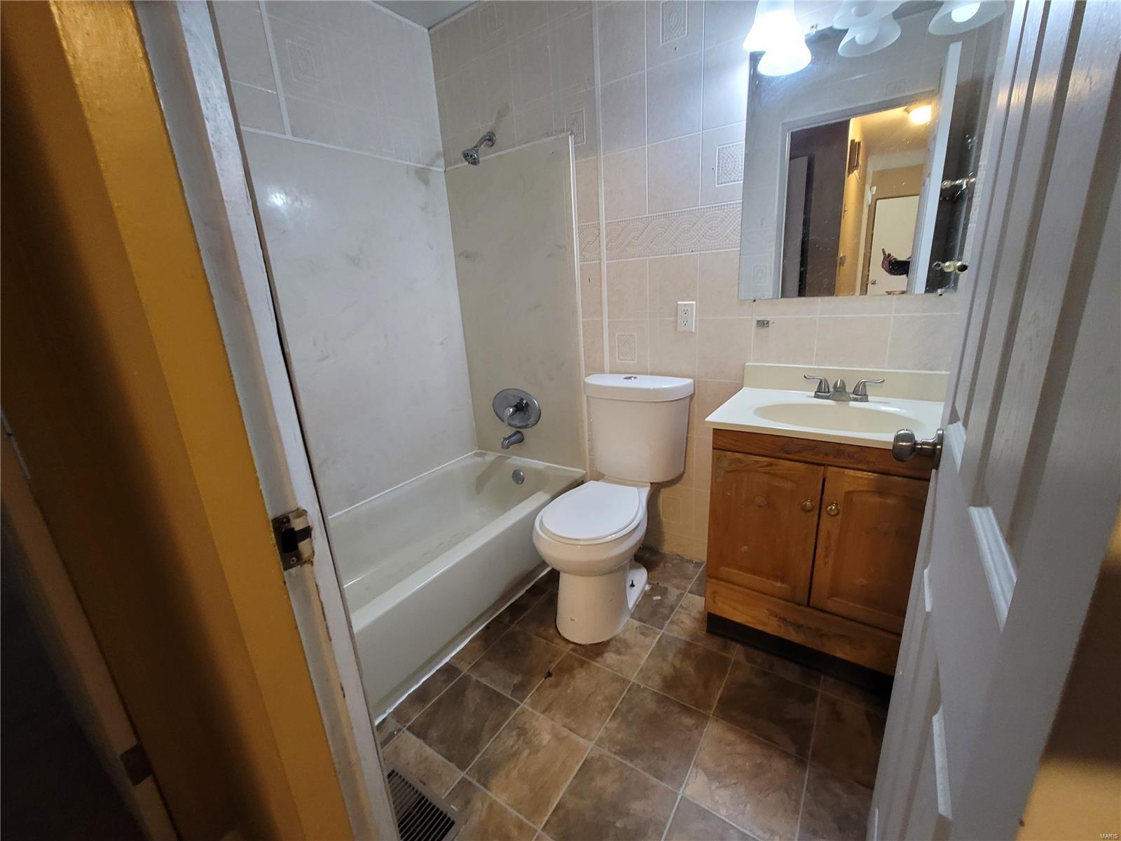 Paddock Hills 14 - Residential