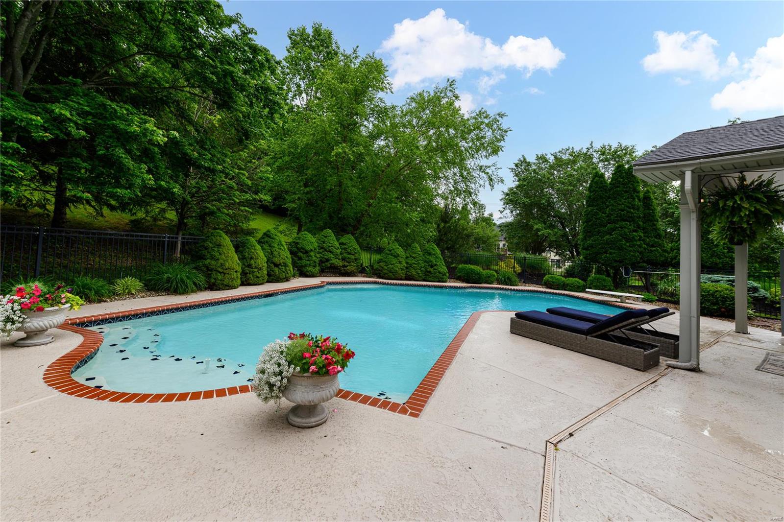 Greystone Six - Residential