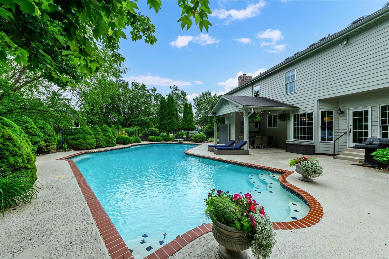 Greystone Six - Residential