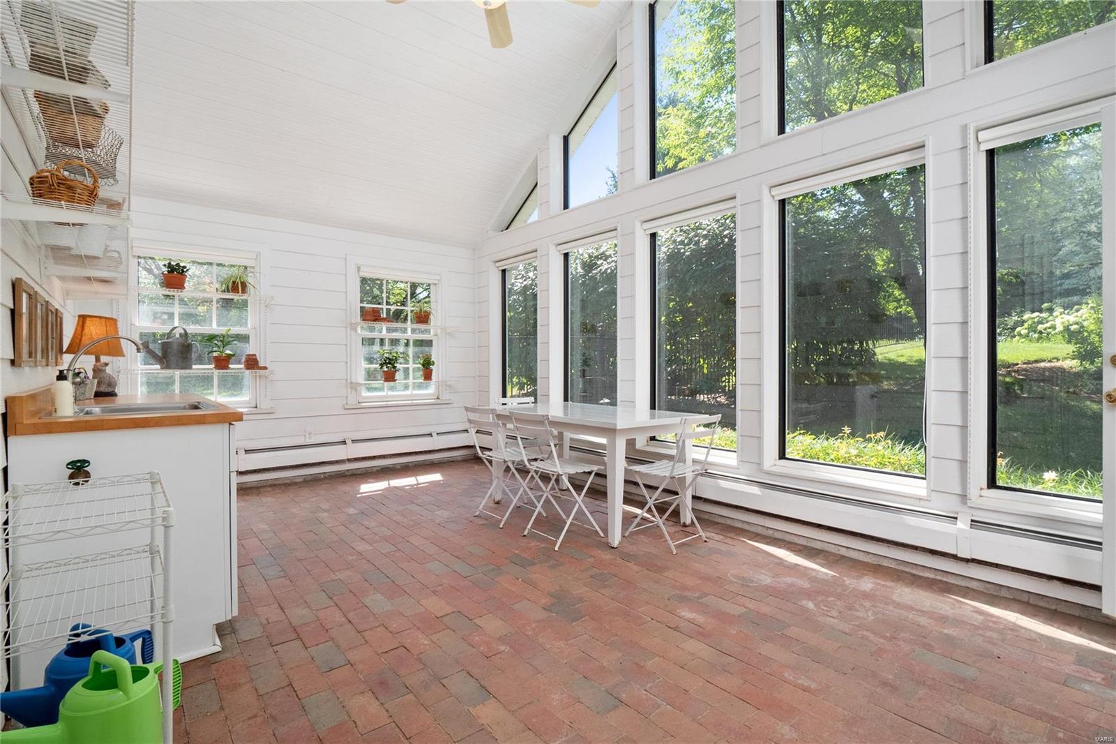 Steeplechase Court - Residential