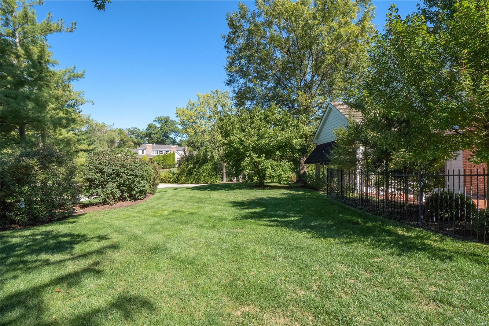 Steeplechase Court - Residential