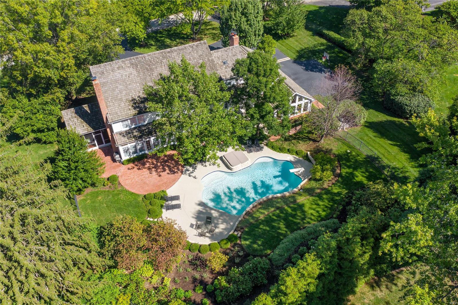 Steeplechase Court - Residential