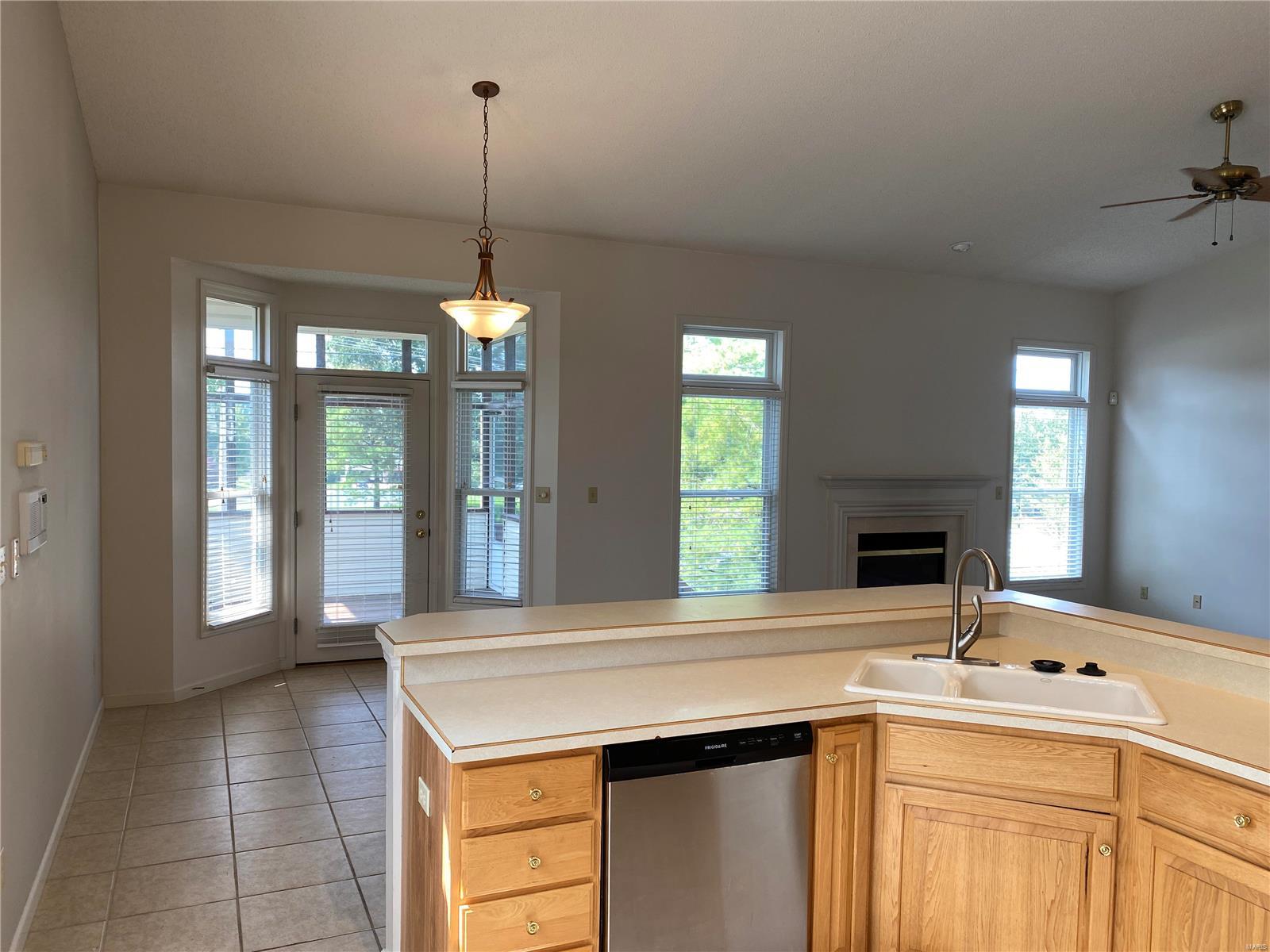 Vlgs At Dardenne Campbell Village #89 - Residential Lease