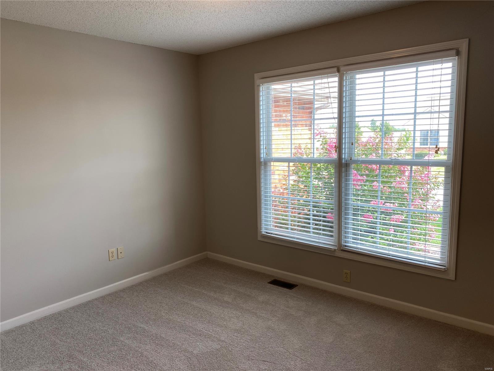 Vlgs At Dardenne Campbell Village #89 - Residential Lease
