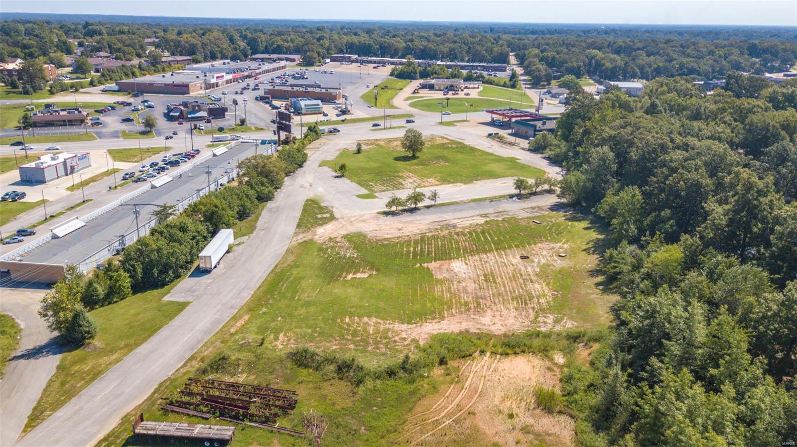 NON SUBDIVISION - Land