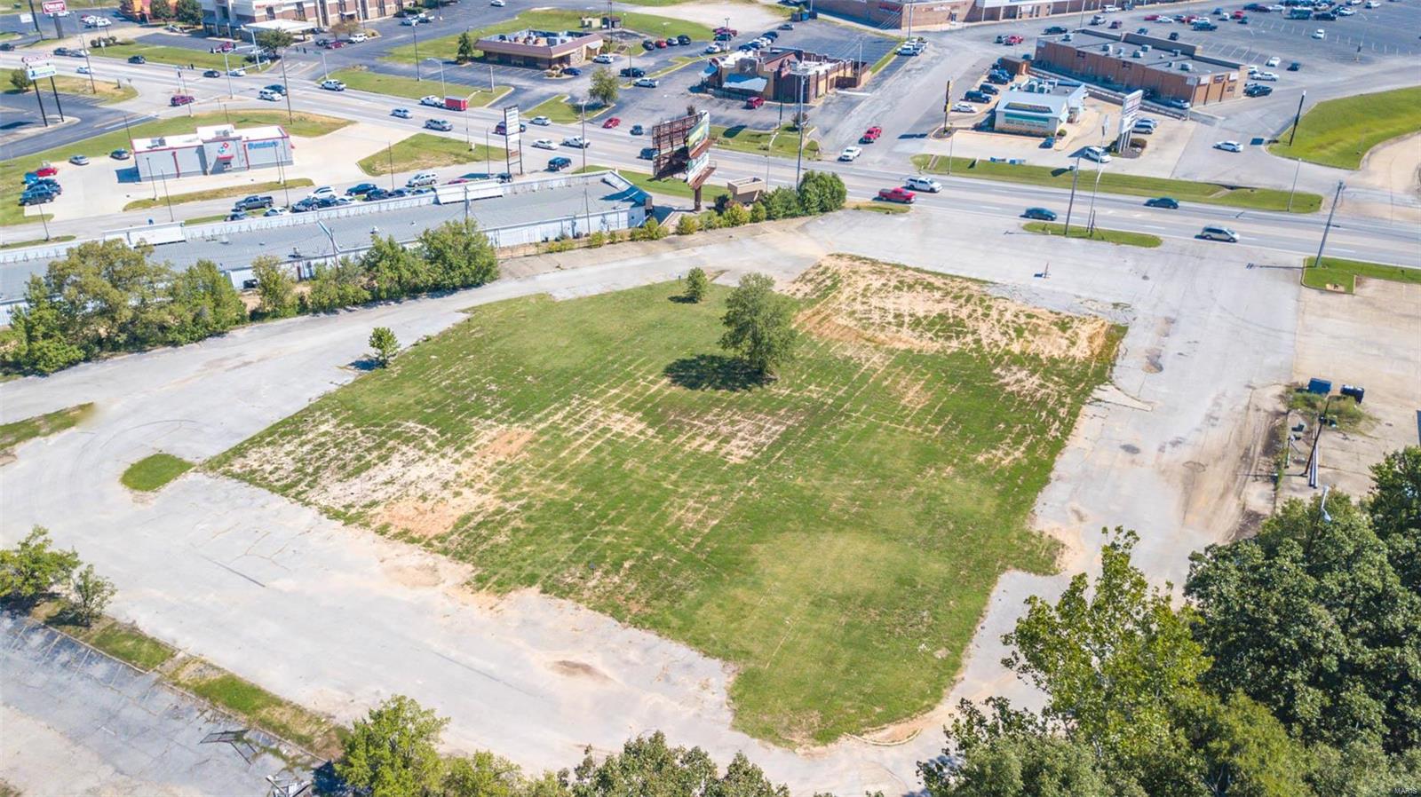 NON SUBDIVISION - Land