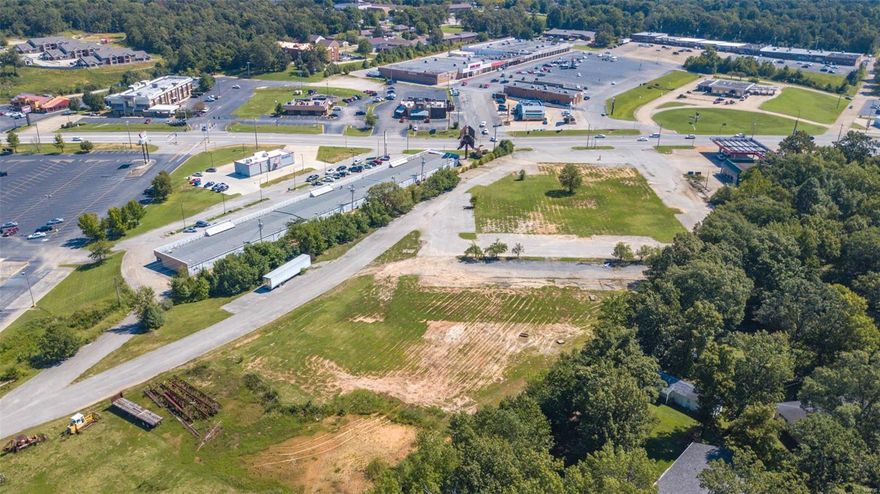 Excellent investment opportunity, this 6 +/- acre tract offers over 200ft of Westwood Blvd Highway frontage with a wide variety of potential uses. Developmental opportunities include: hotel, restaurants, and retail. Previously a motel location.  All Utilities are in the area.  Call today, before gone tomorrow. Location: High Traffic, Hwy/Interstate Frntg