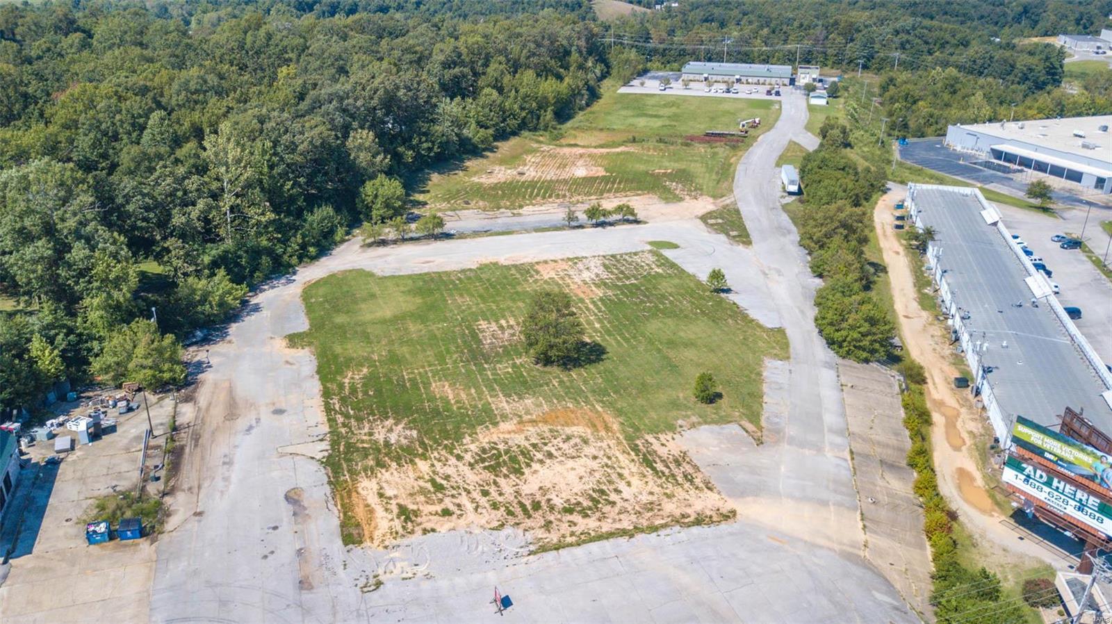 NON SUBDIVISION - Land