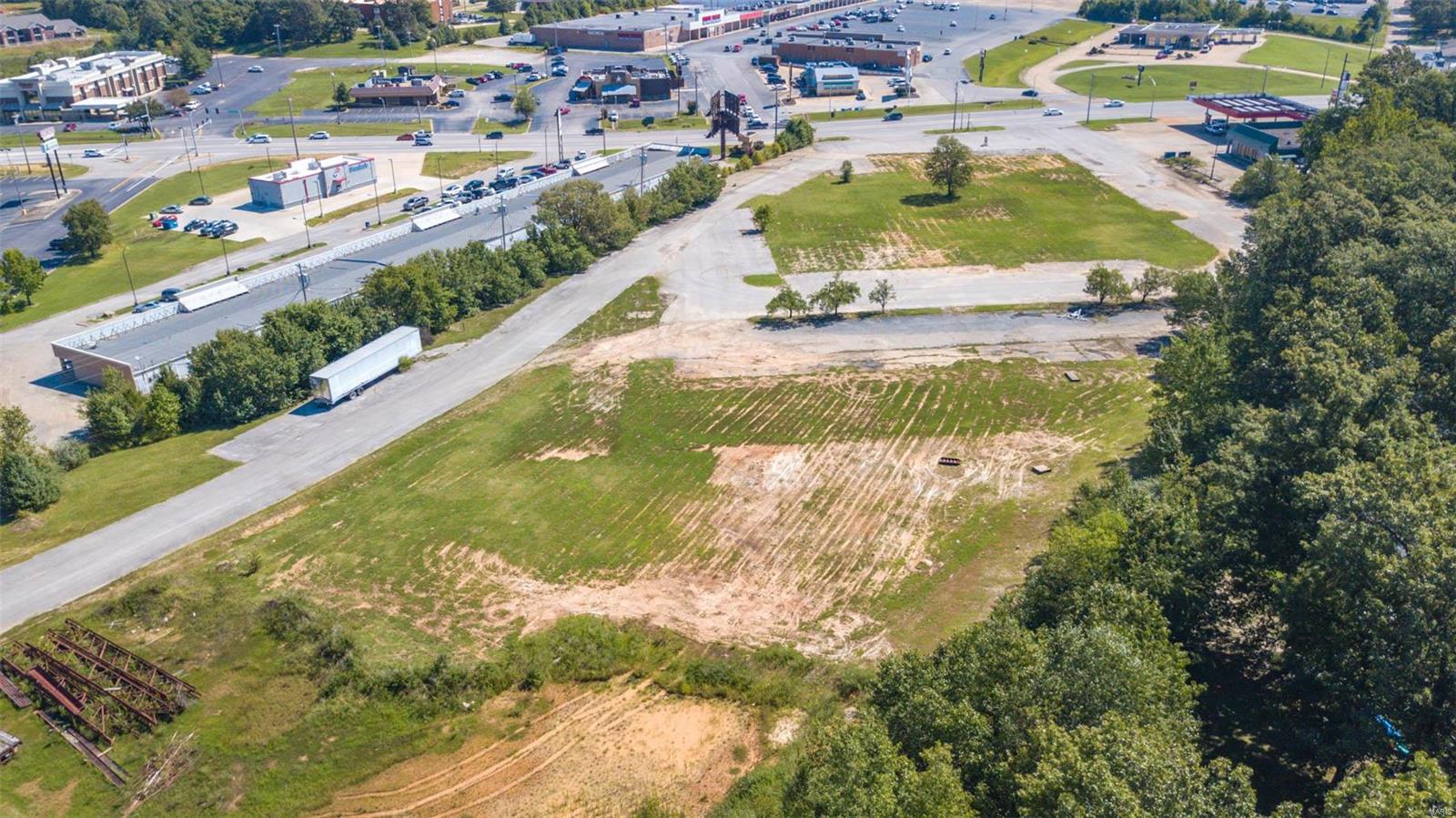 NON SUBDIVISION - Land