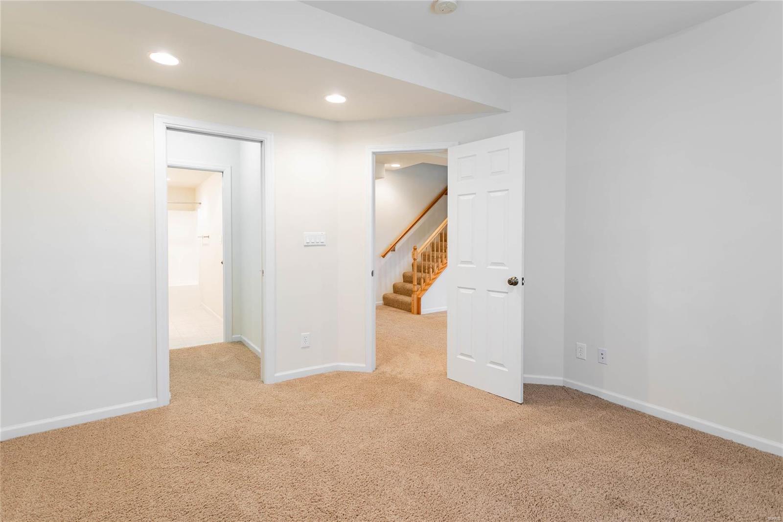 Ameling Manor - Residential