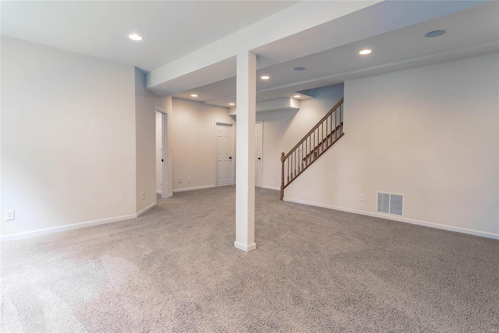 Ameling Manor - Residential