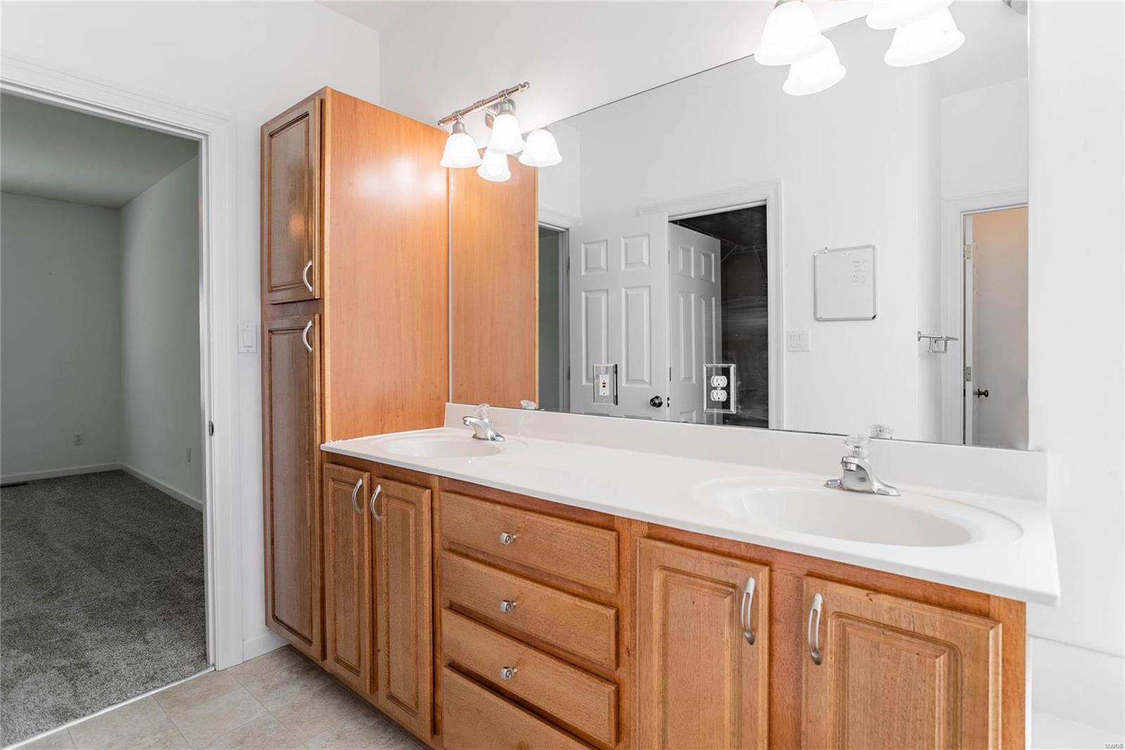 Ameling Manor - Residential