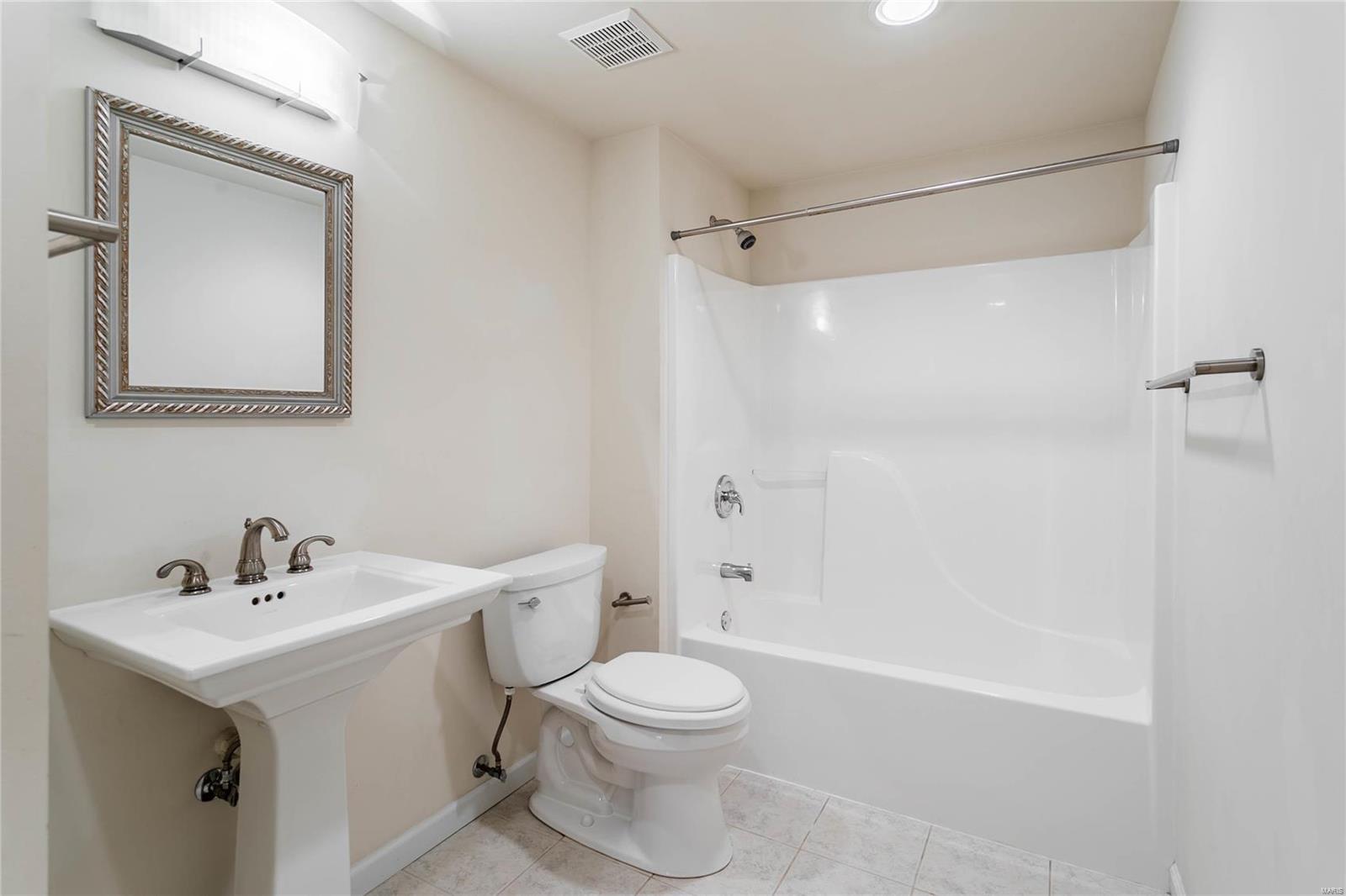 Ameling Manor - Residential