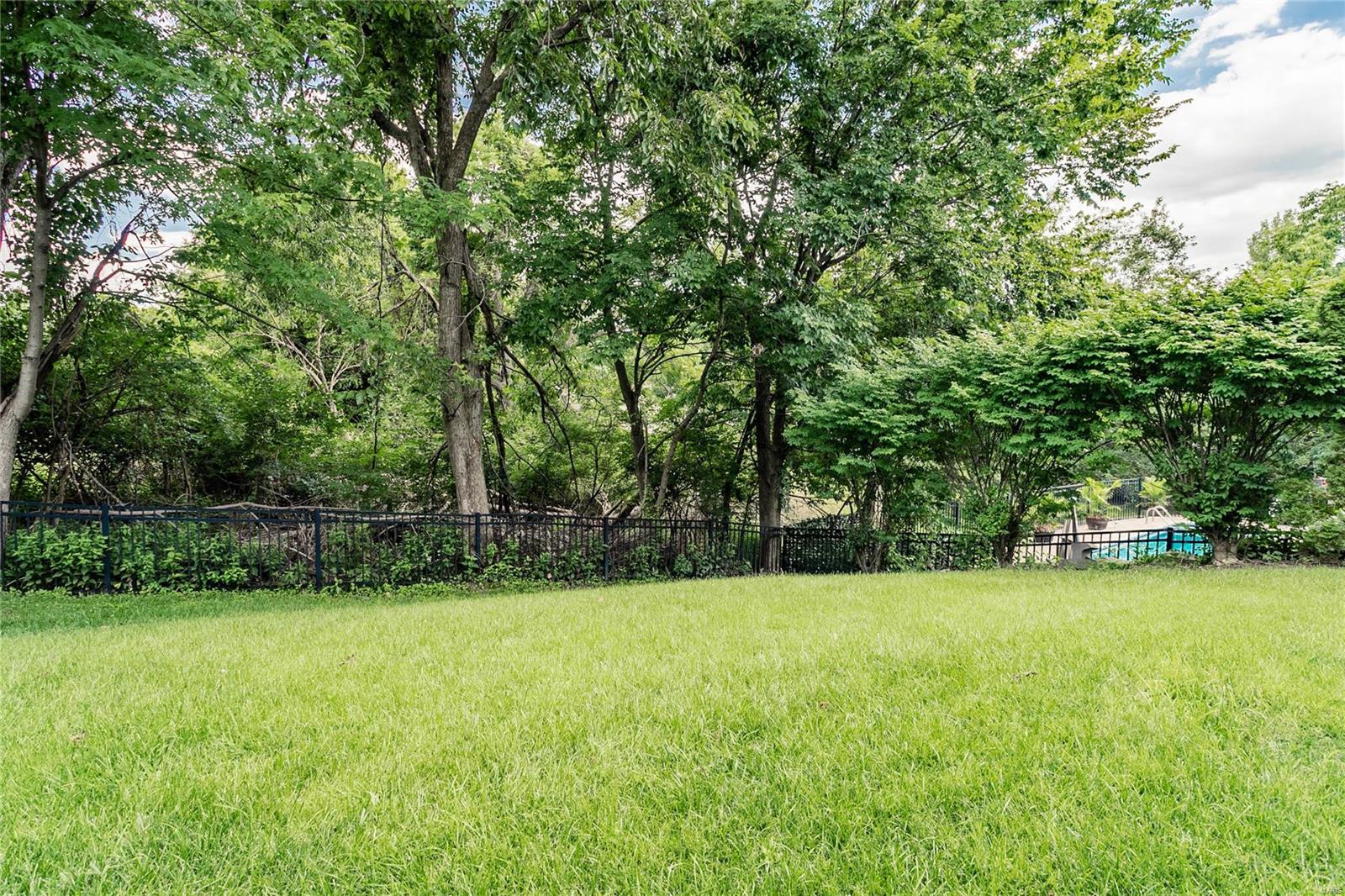 Ameling Manor - Residential