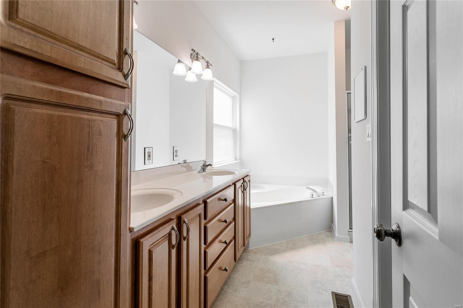 Ameling Manor - Residential