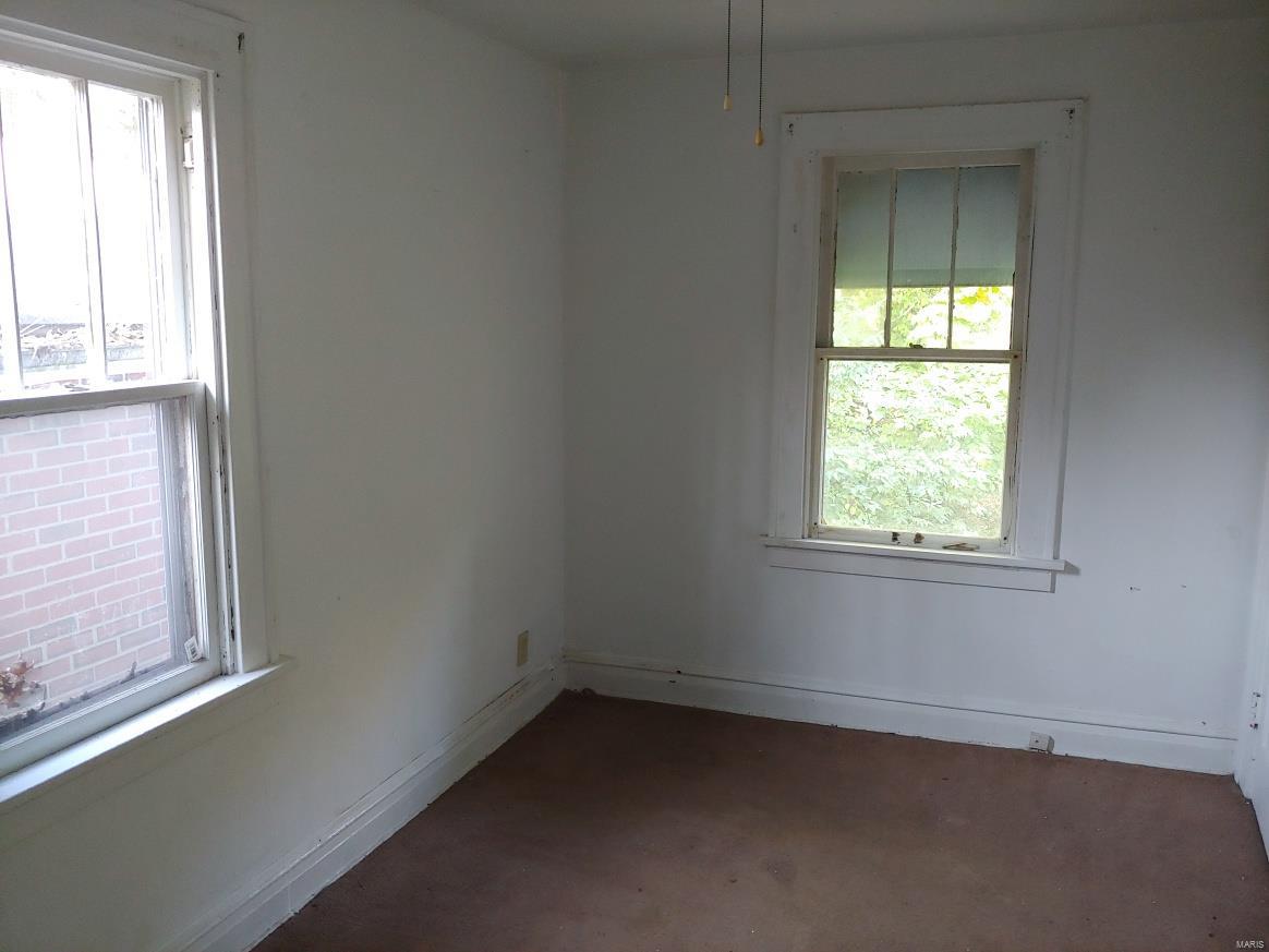 West Walnut Manor - Residential