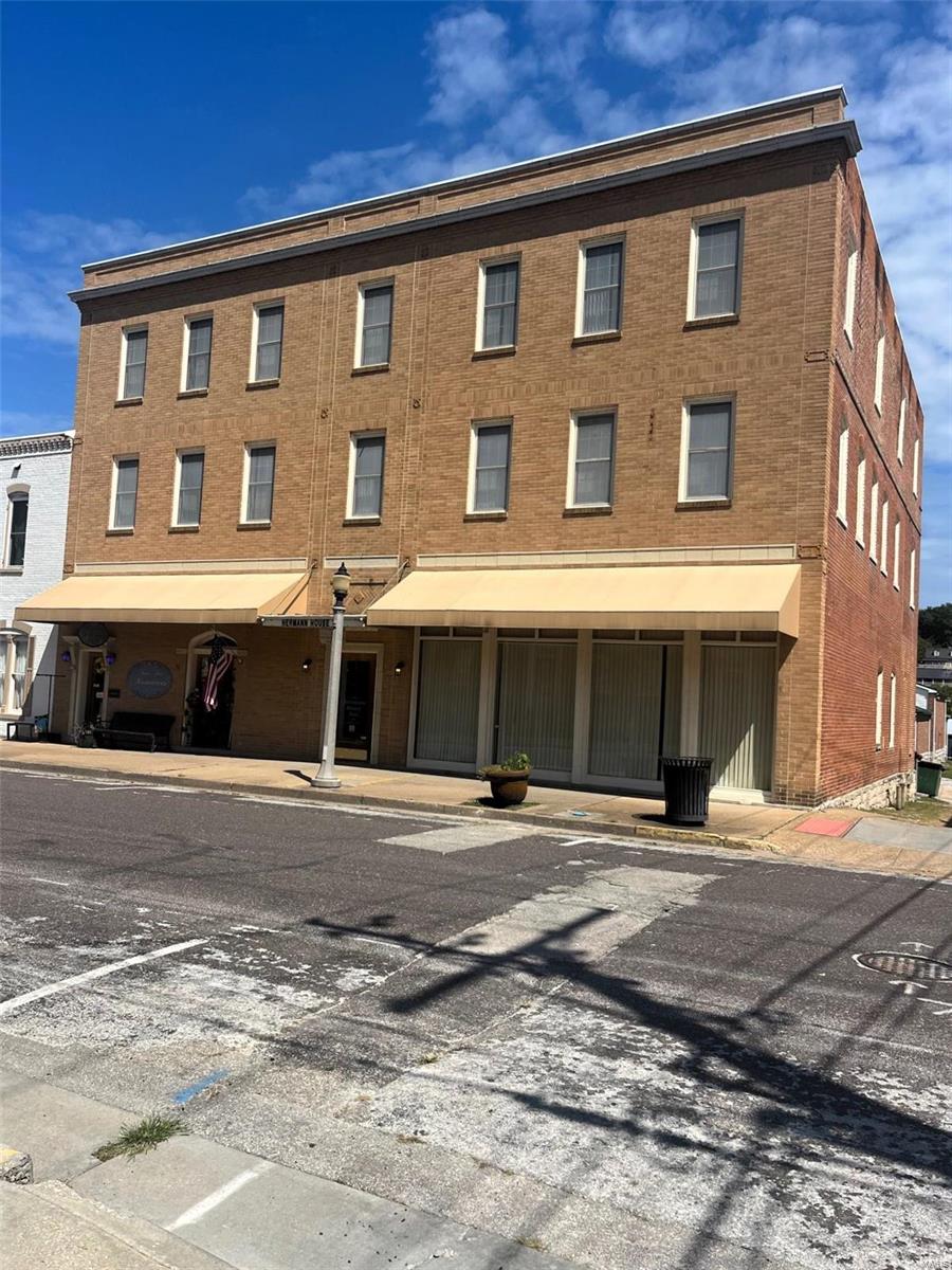 Original town of Hermann - Residential Income