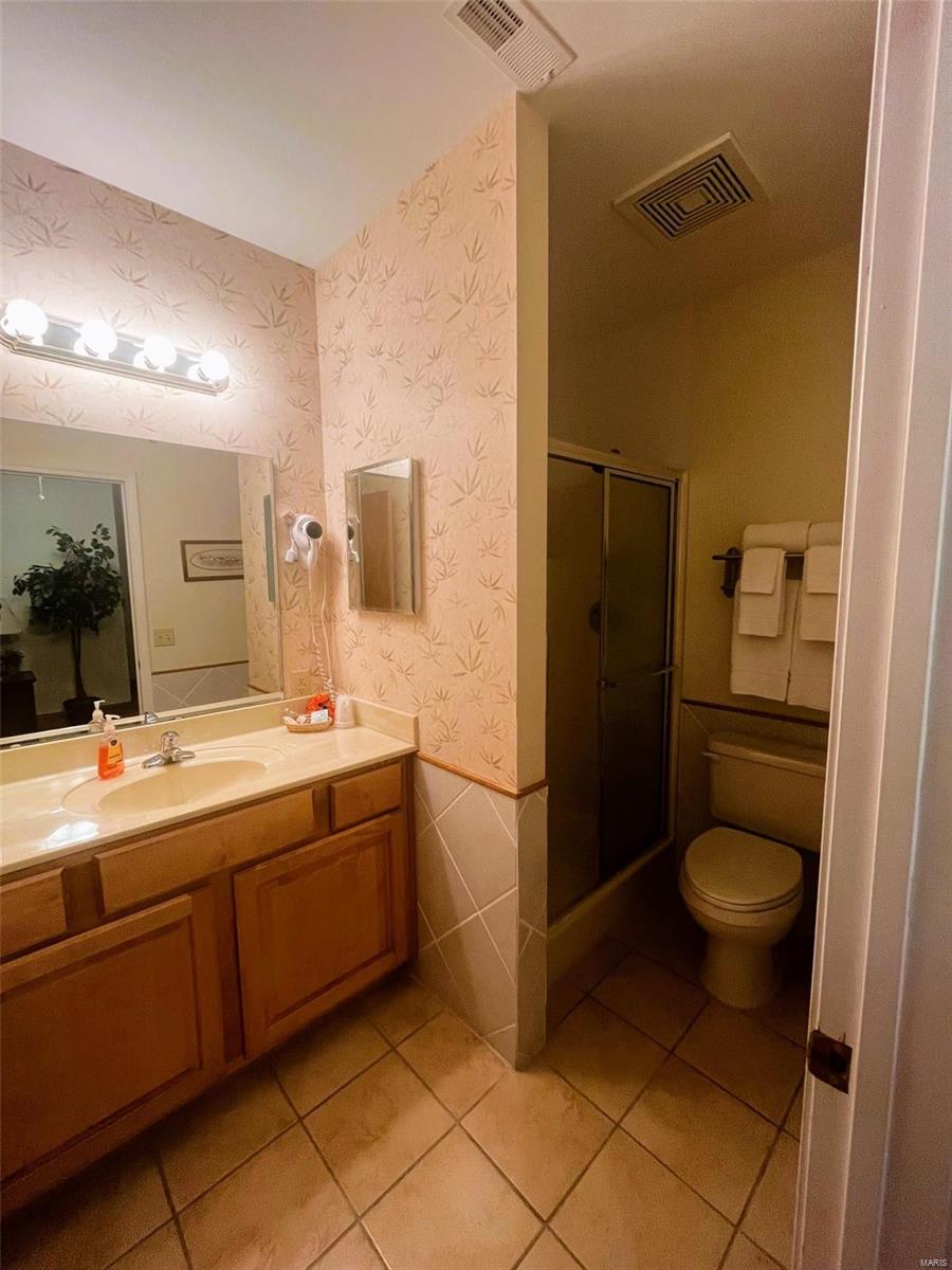 Original town of Hermann - Residential Income