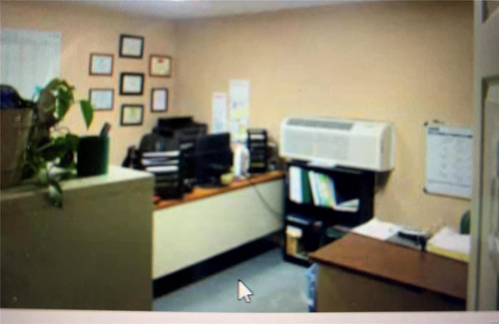 Blunts Add - Commercial Sale