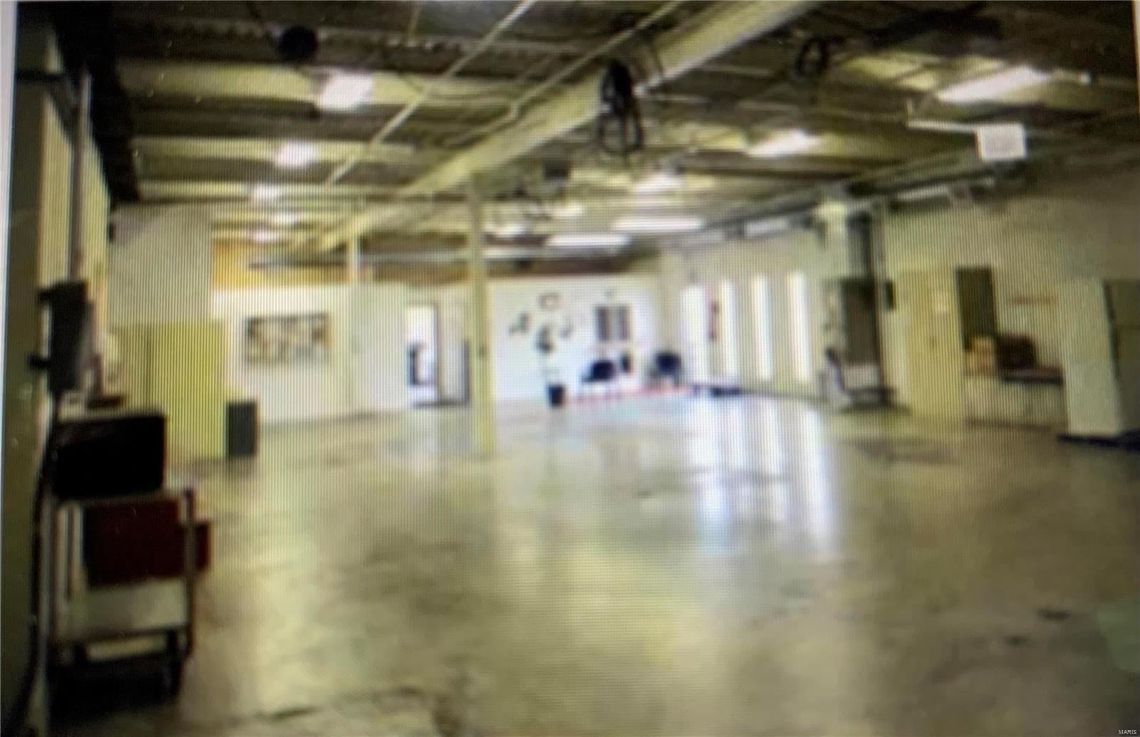 Blunts Add - Commercial Sale