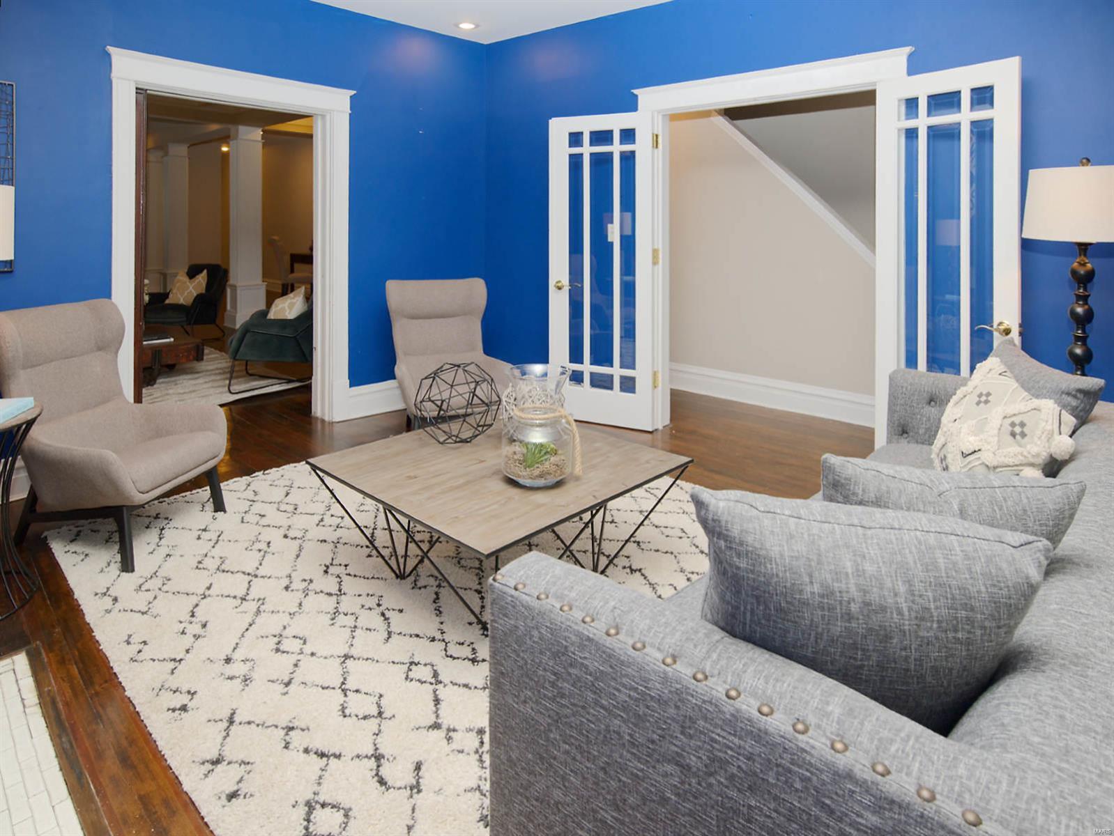 2155-57/Russell Blvd - Residential