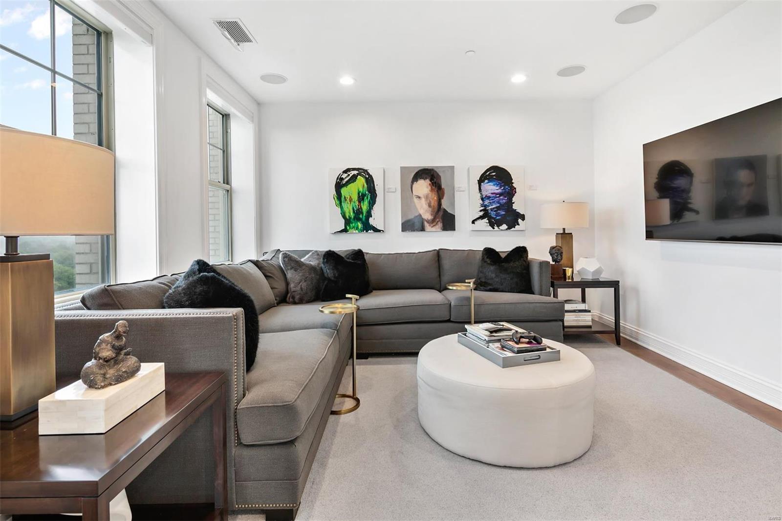 Park Plaza Residl 4th - Residential