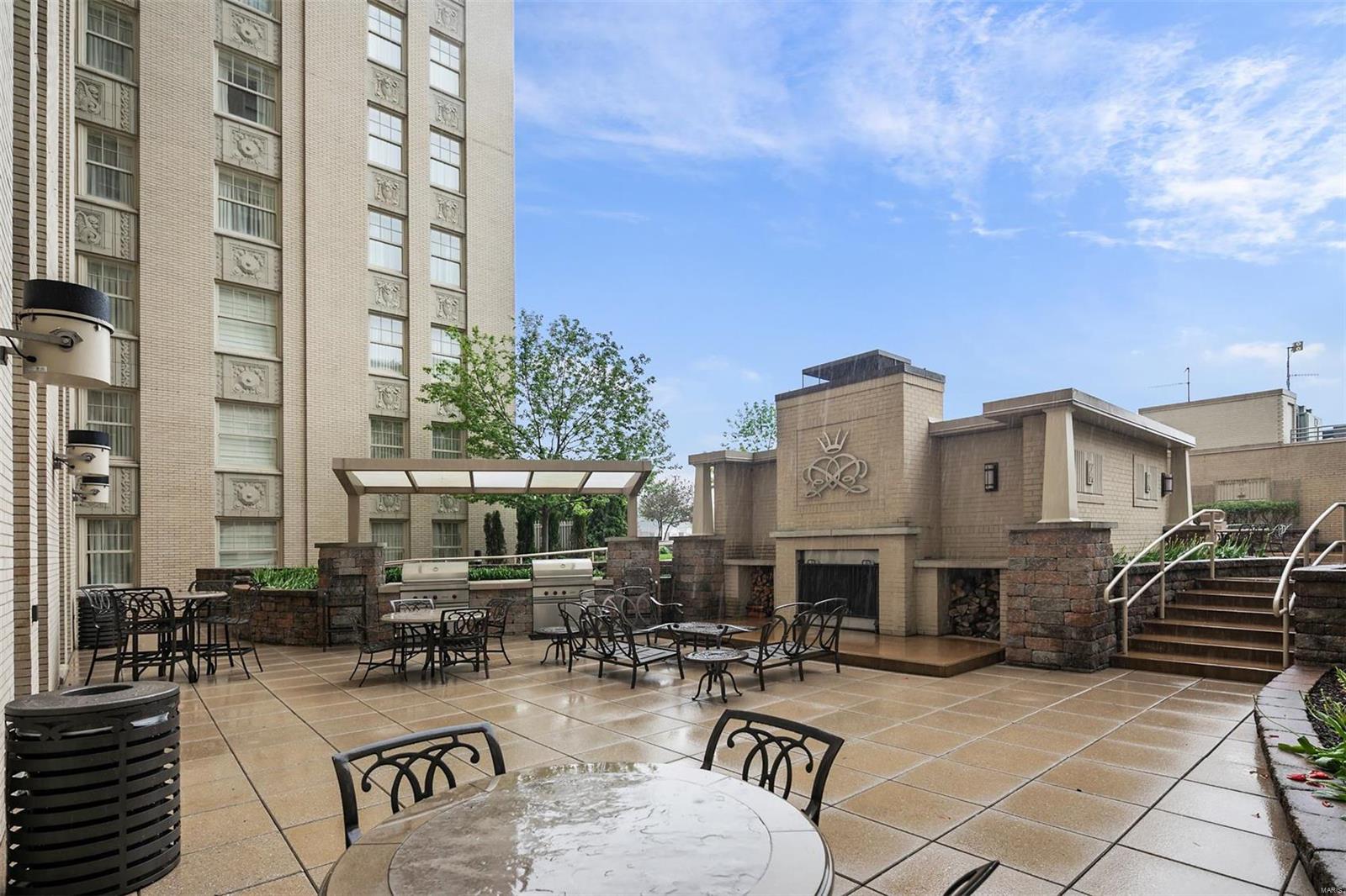 Park Plaza Residl 4th - Residential