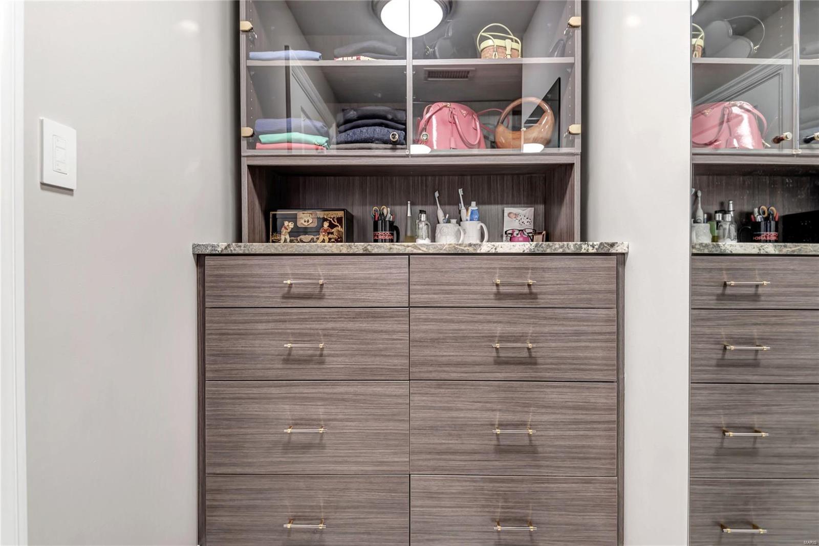 Plaza In Clayton A Condo The - Residential