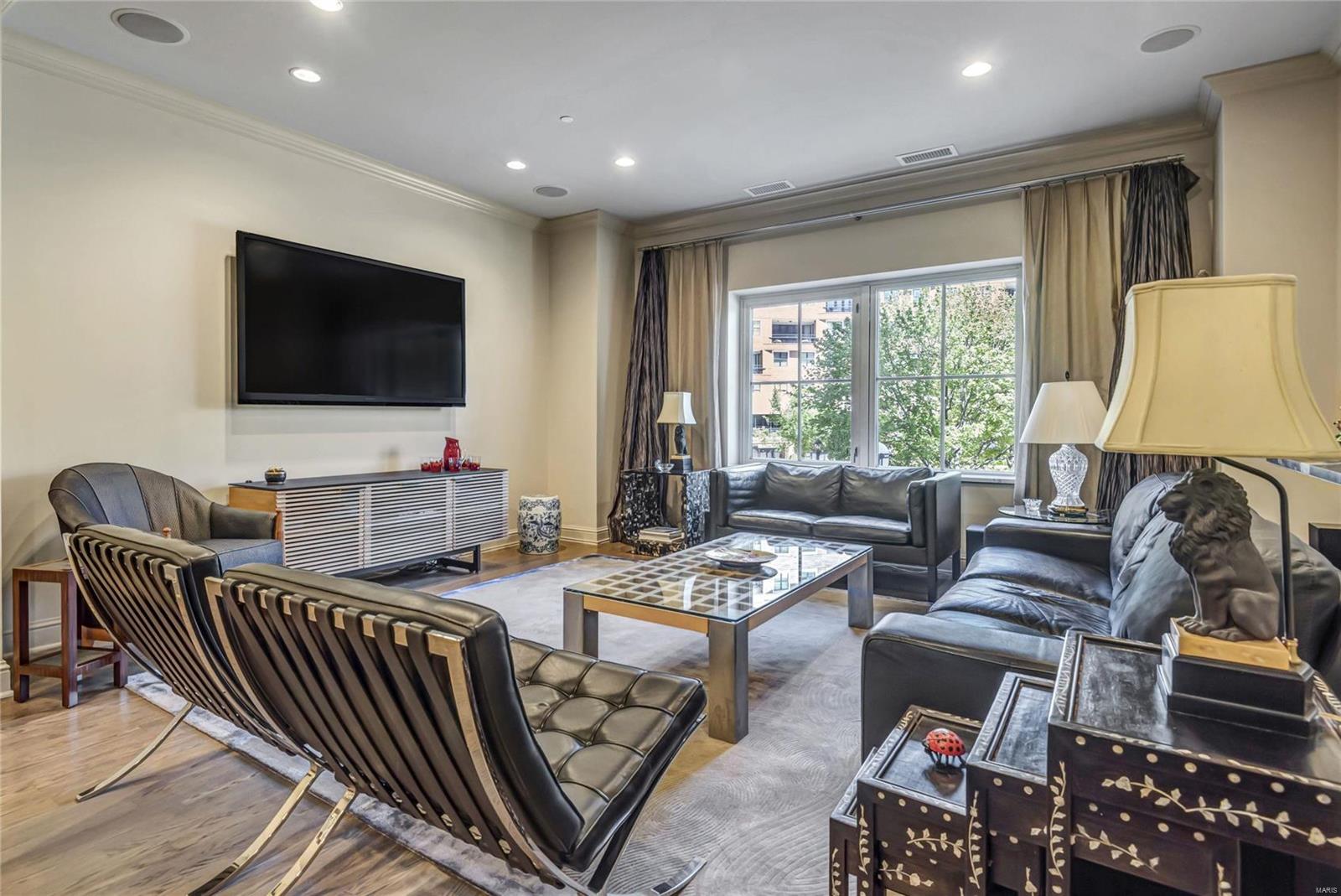 Plaza In Clayton A Condo The - Residential