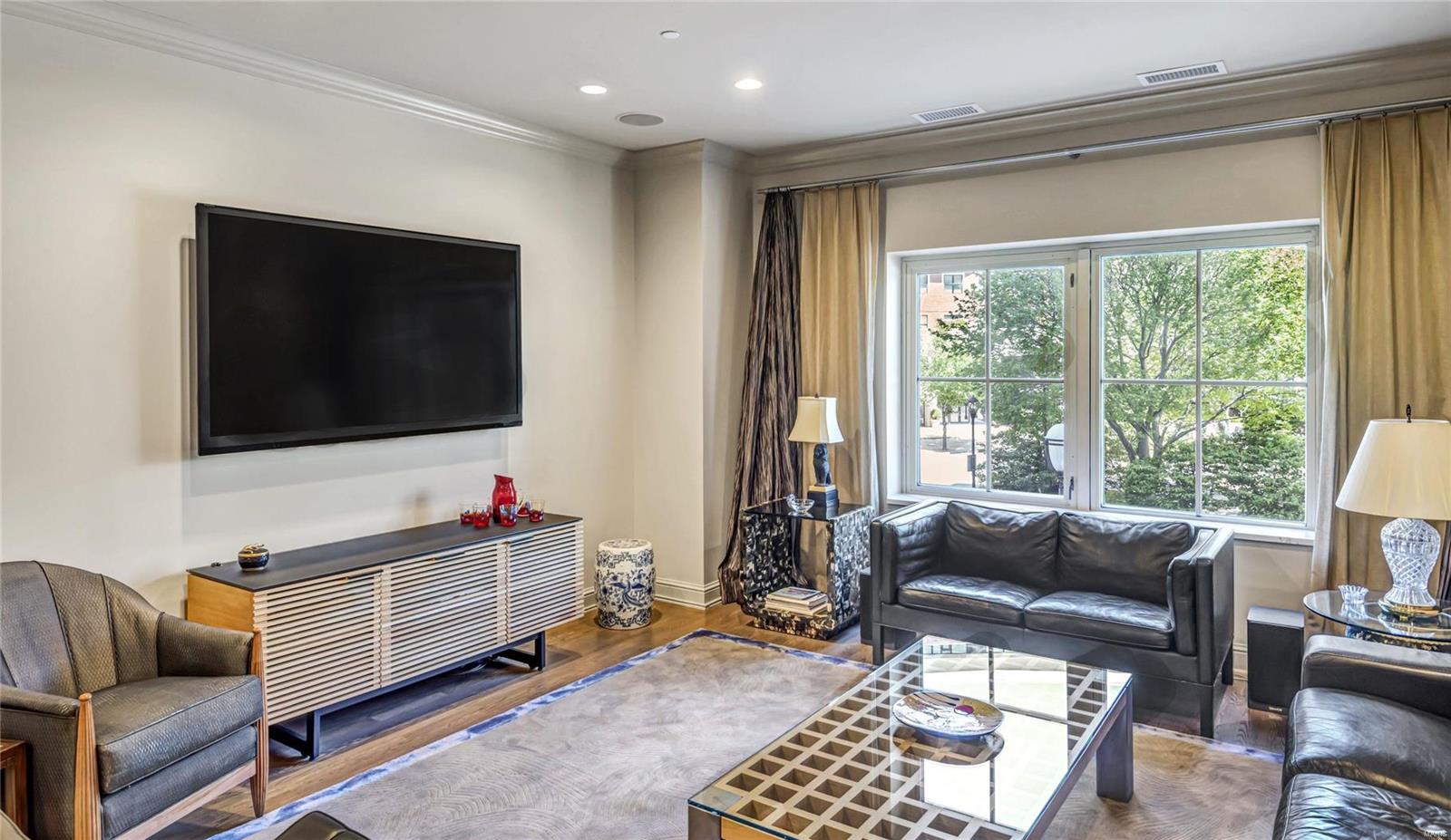 Plaza In Clayton A Condo The - Residential