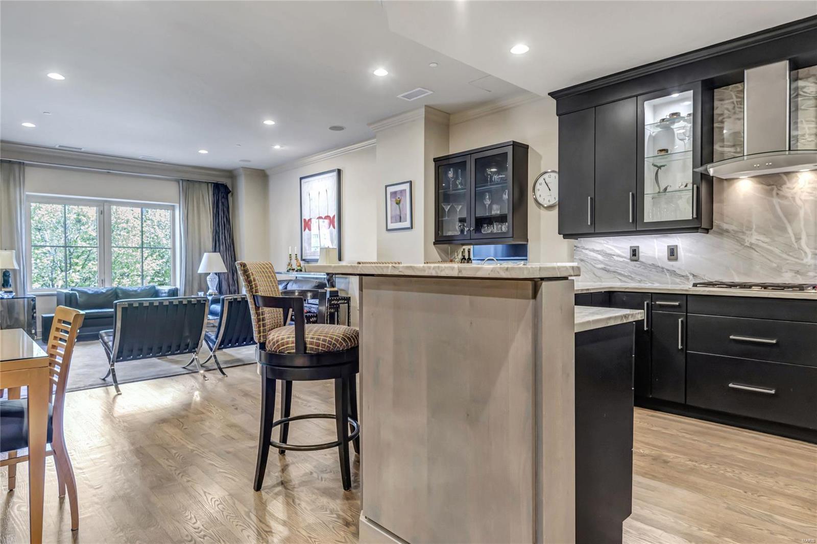 Plaza In Clayton A Condo The - Residential