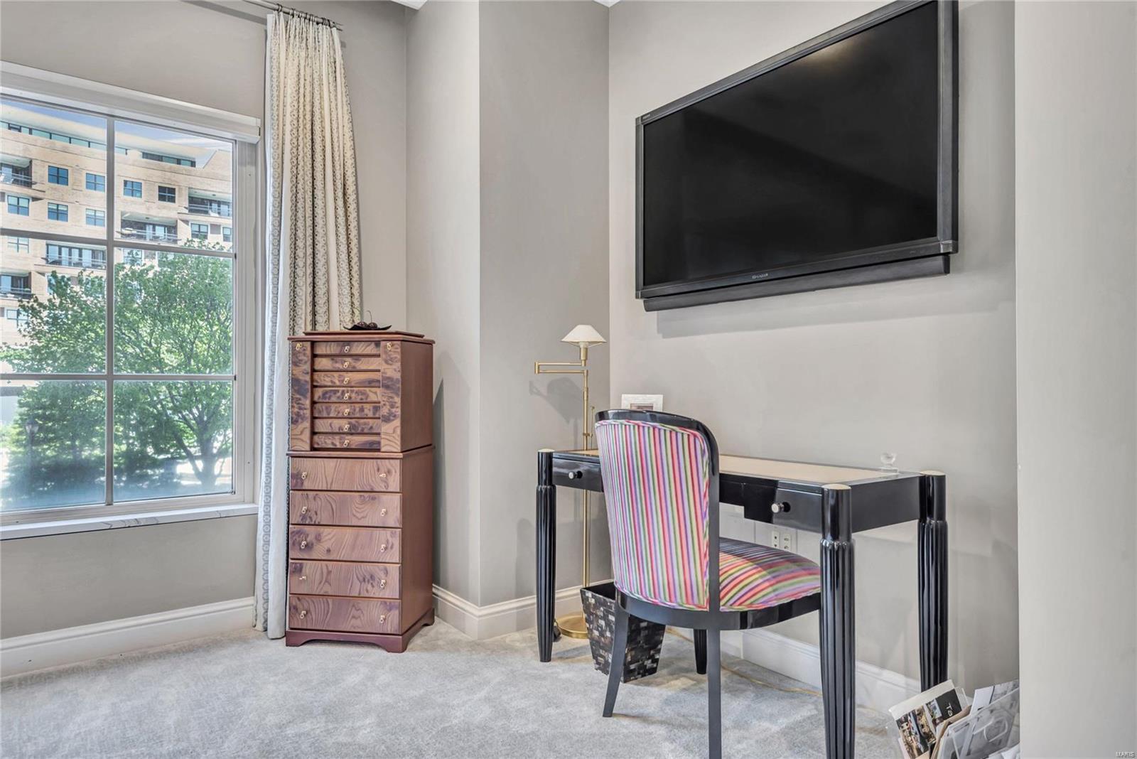 Plaza In Clayton A Condo The - Residential