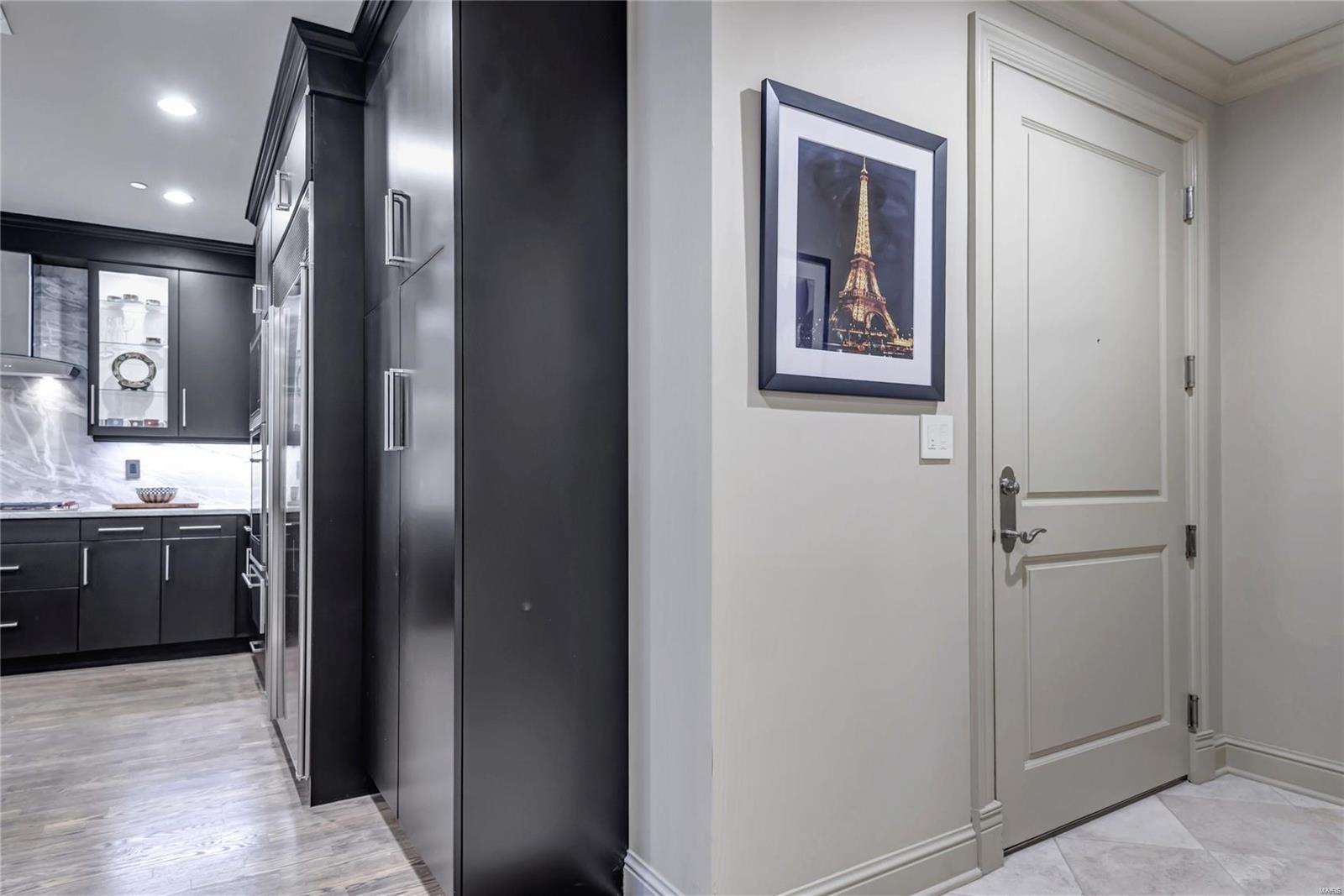 Plaza In Clayton A Condo The - Residential